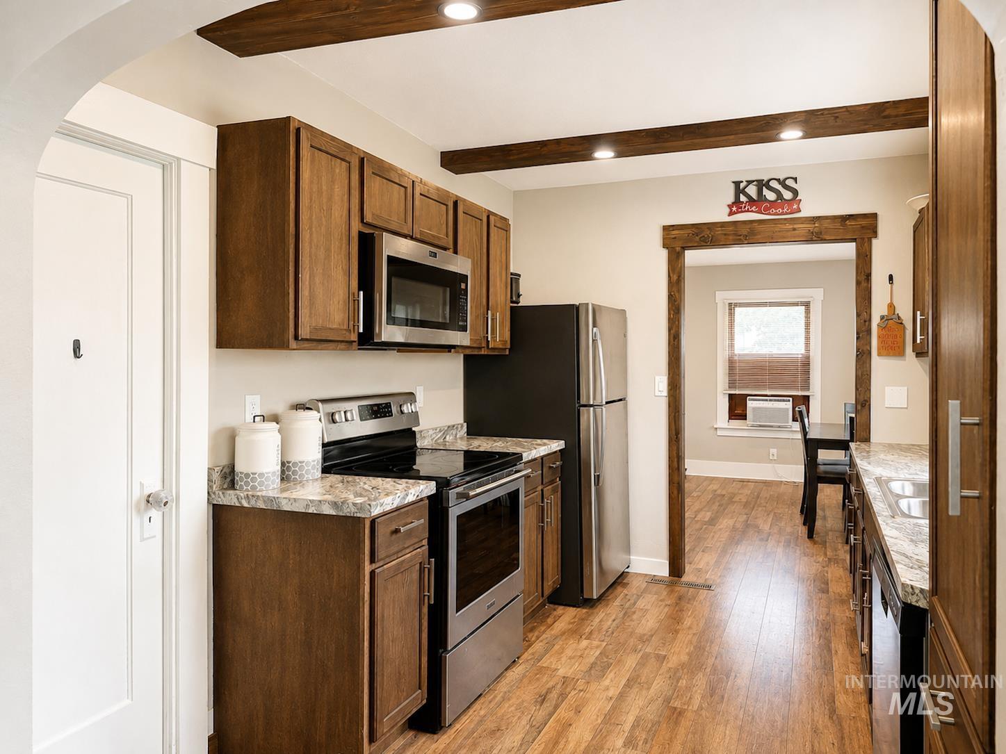 1015 E Street Property Photo 12