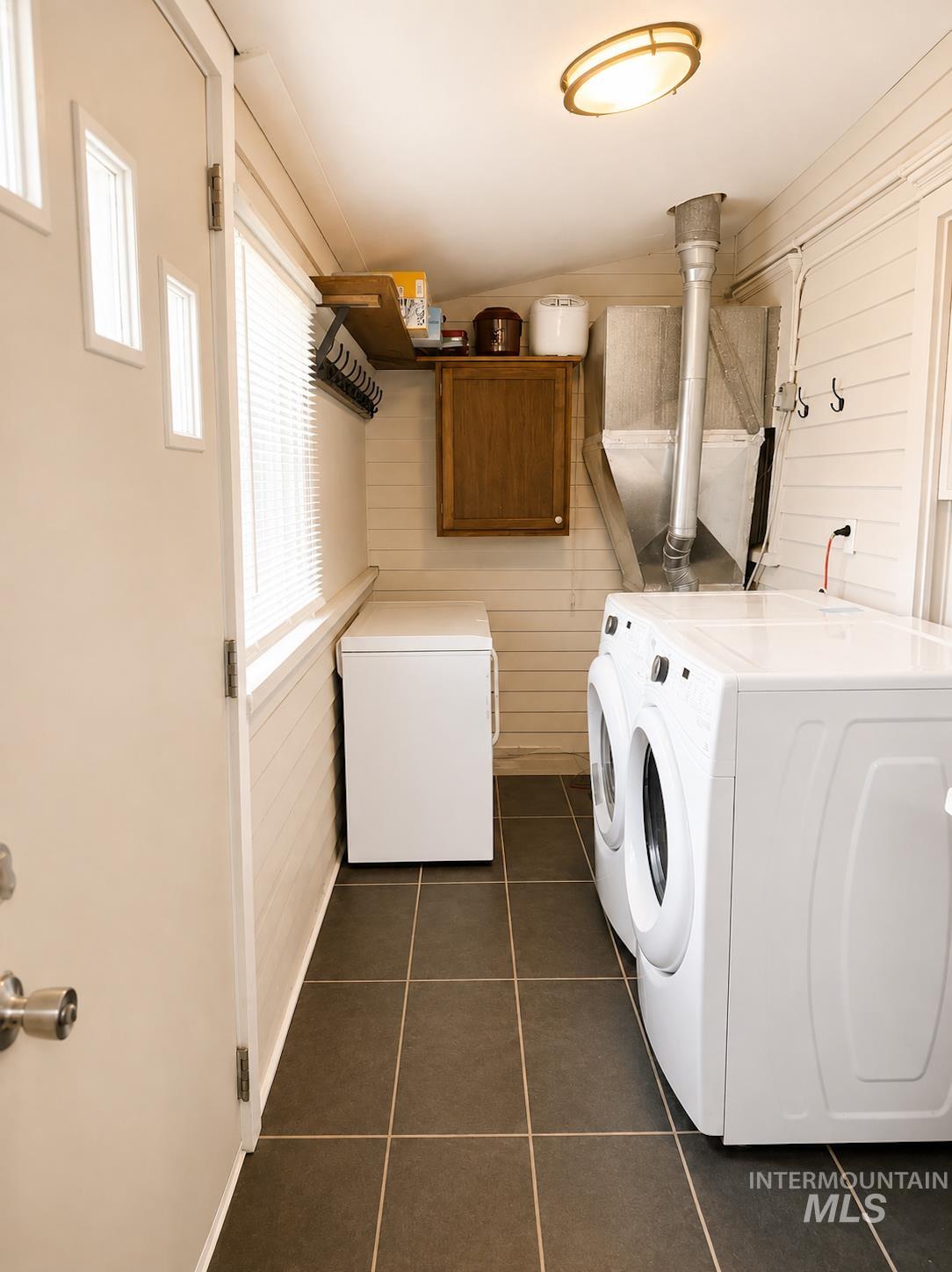1015 E Street Property Photo 22