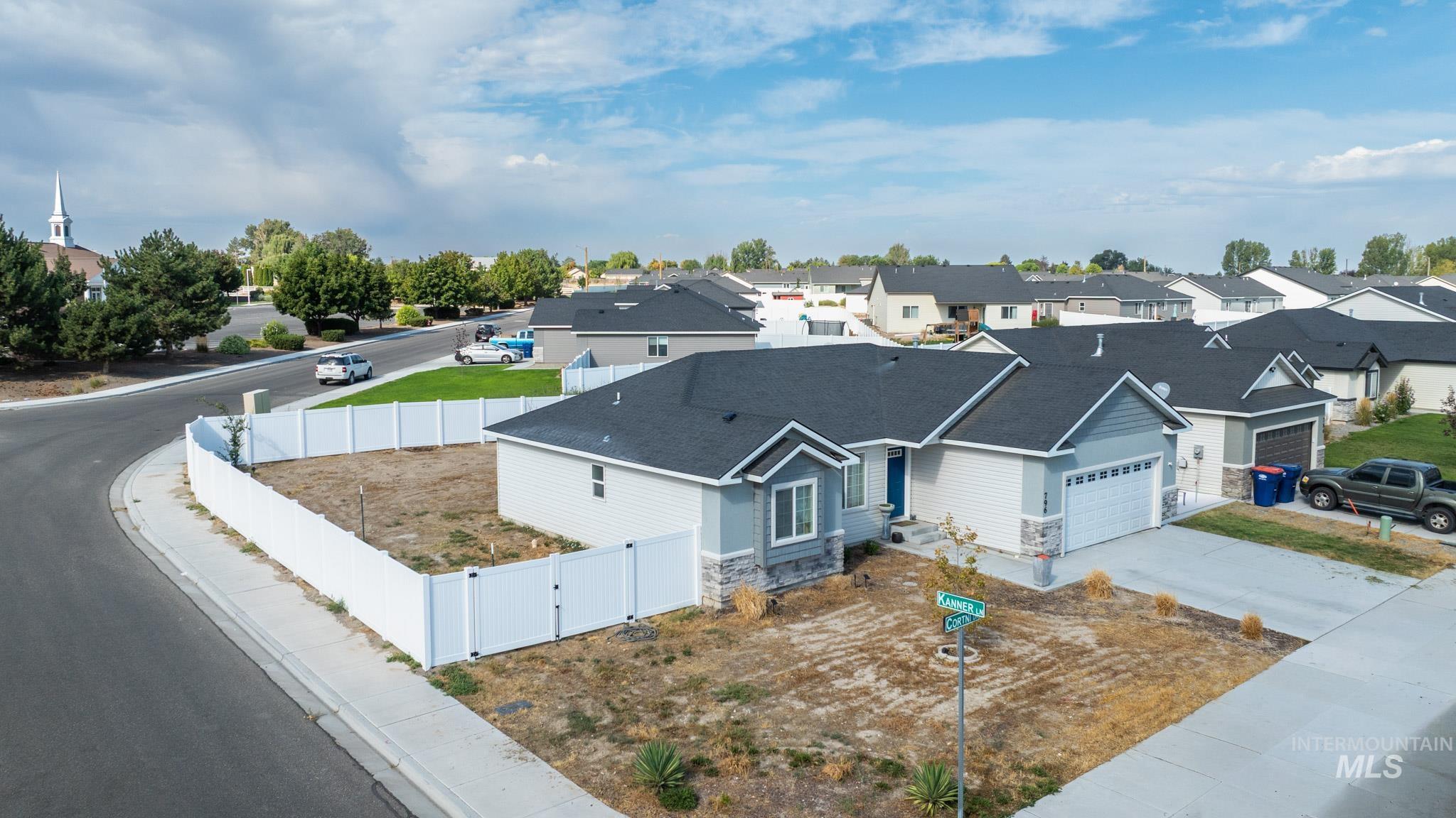 796 Cortni Dr