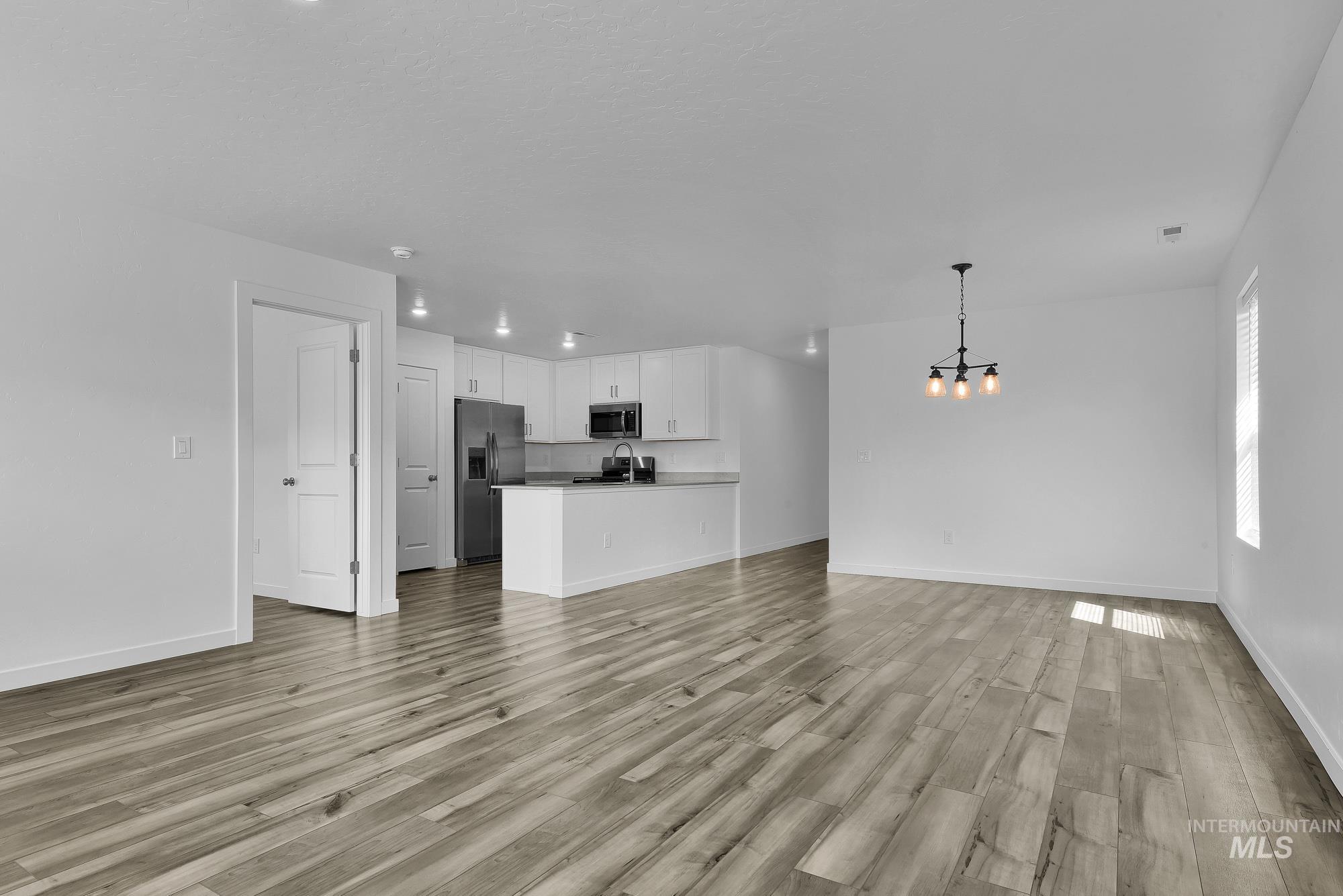18473 N Feather Top Pl Property Photo 14