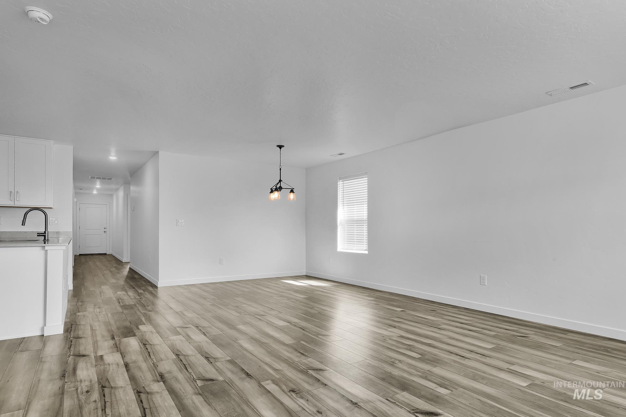 18473 N Feather Top Pl Property Photo 15