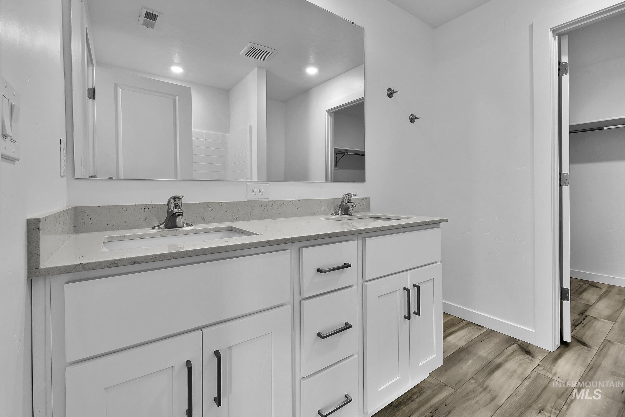 18473 N Feather Top Pl Property Photo 21