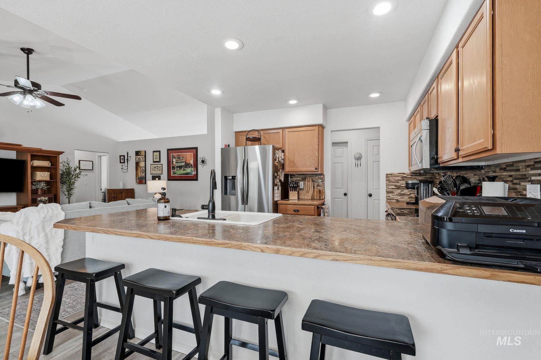 3038 N Thames Ave. Property Photo 6