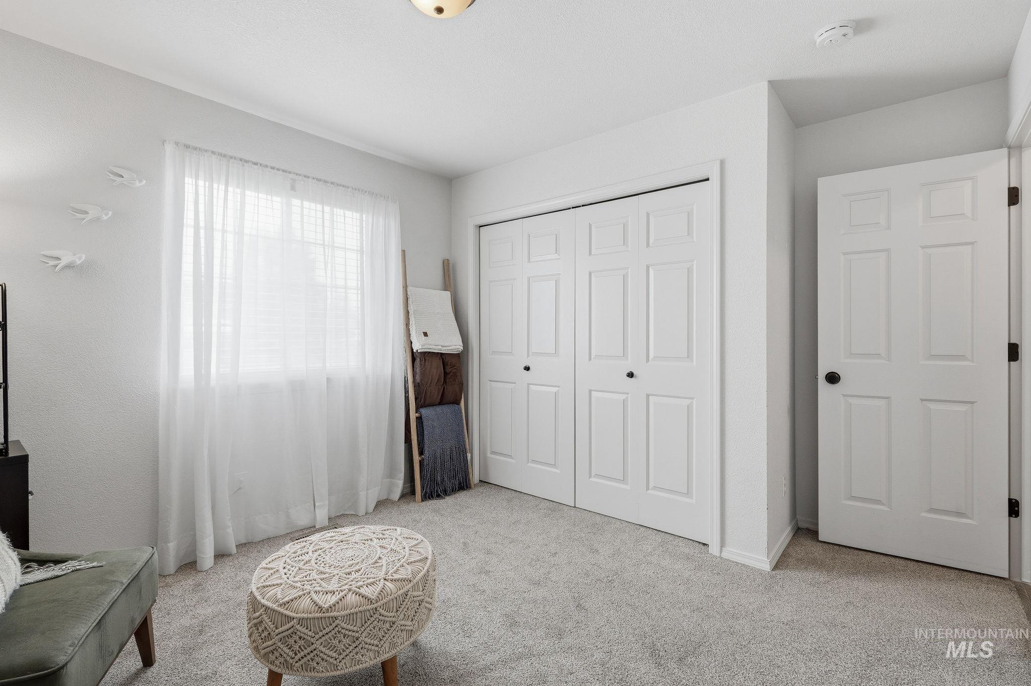 3038 N Thames Ave. Property Photo 23