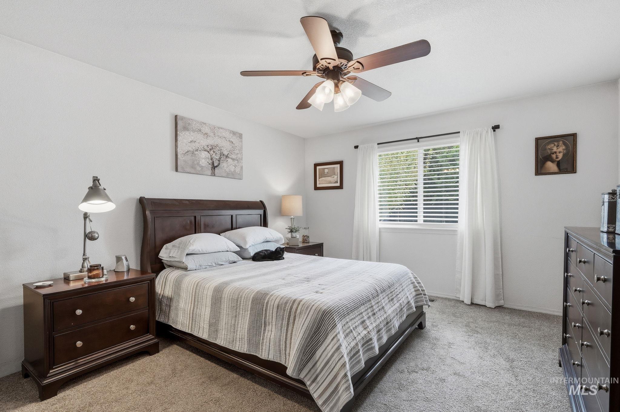 3038 N Thames Ave. Property Photo 27