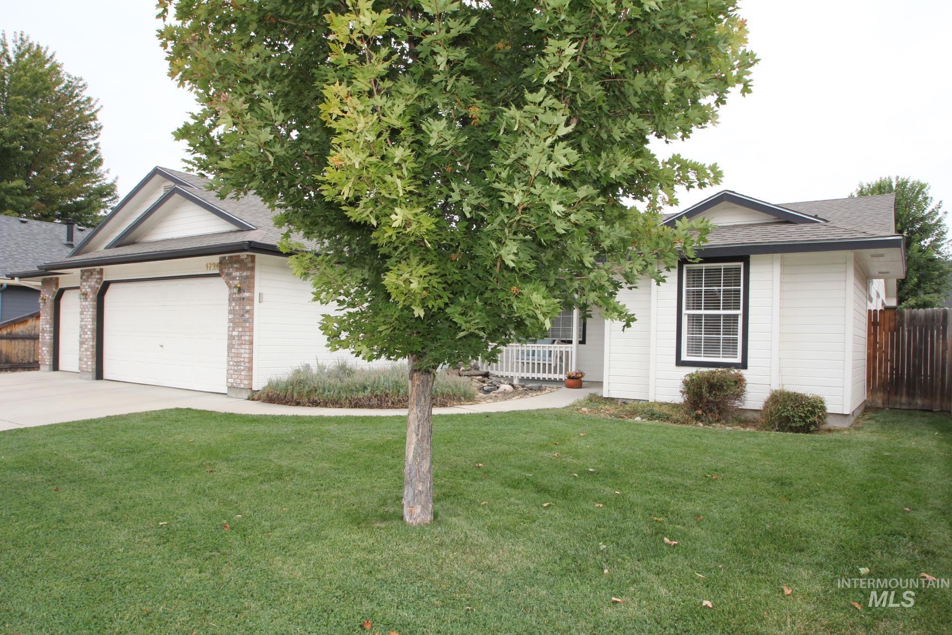 1726 E Kamay Ct. Property Photo 2