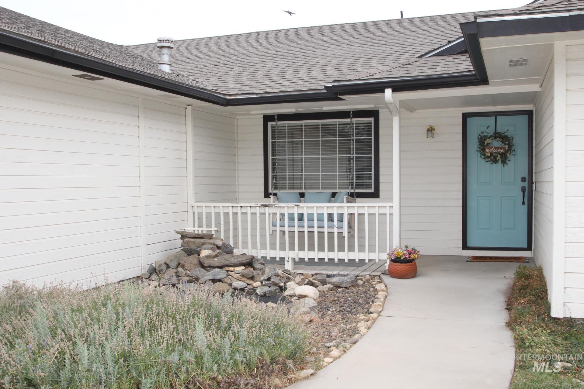 1726 E Kamay Ct. Property Photo 4