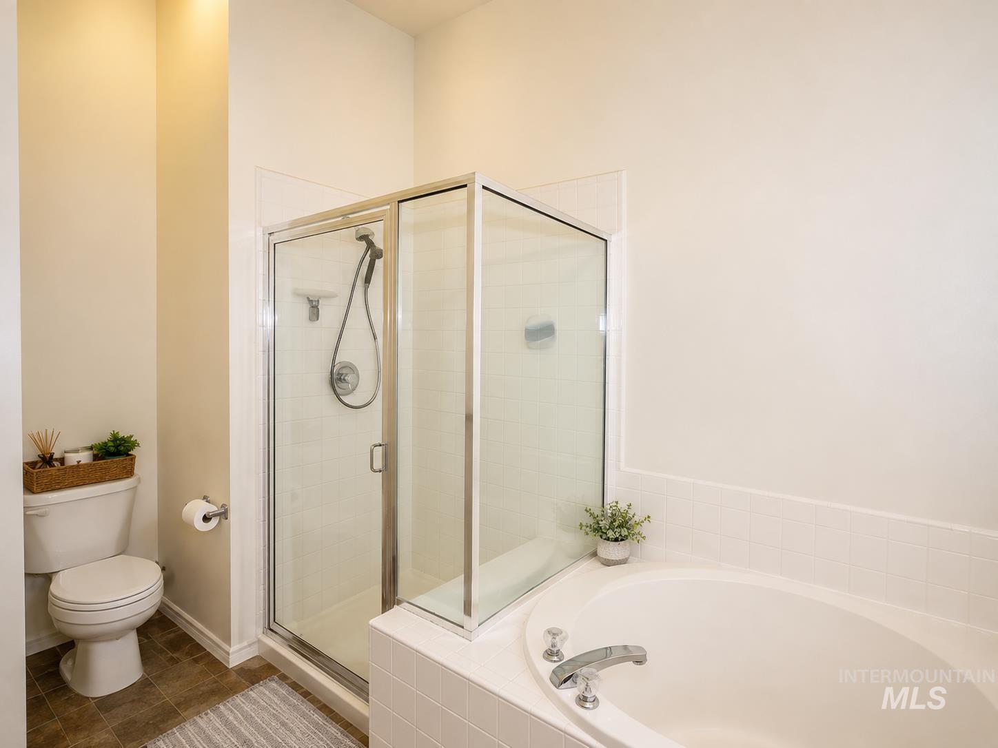 1726 E Kamay Ct. Property Photo 20