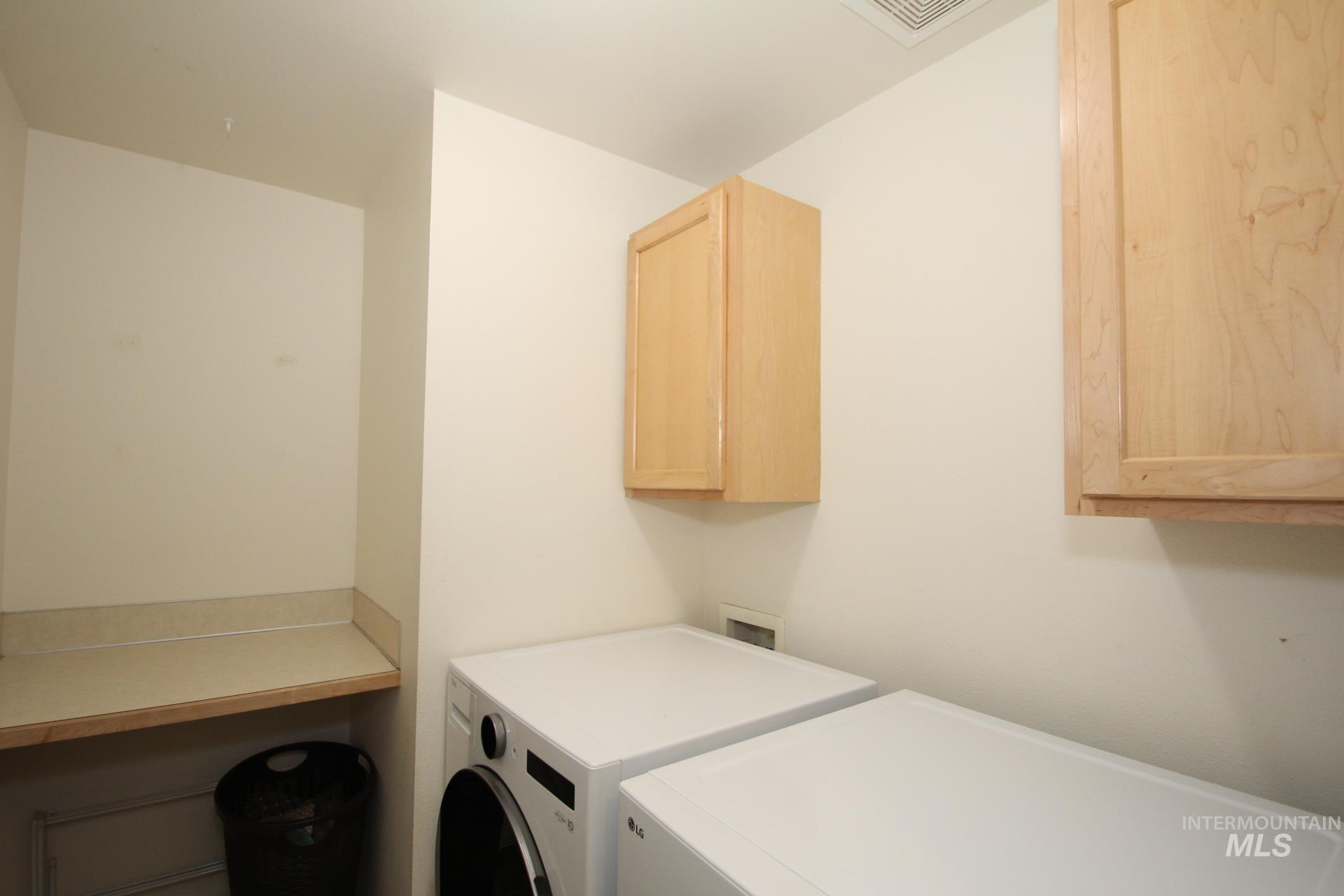 1726 E Kamay Ct. Property Photo 27