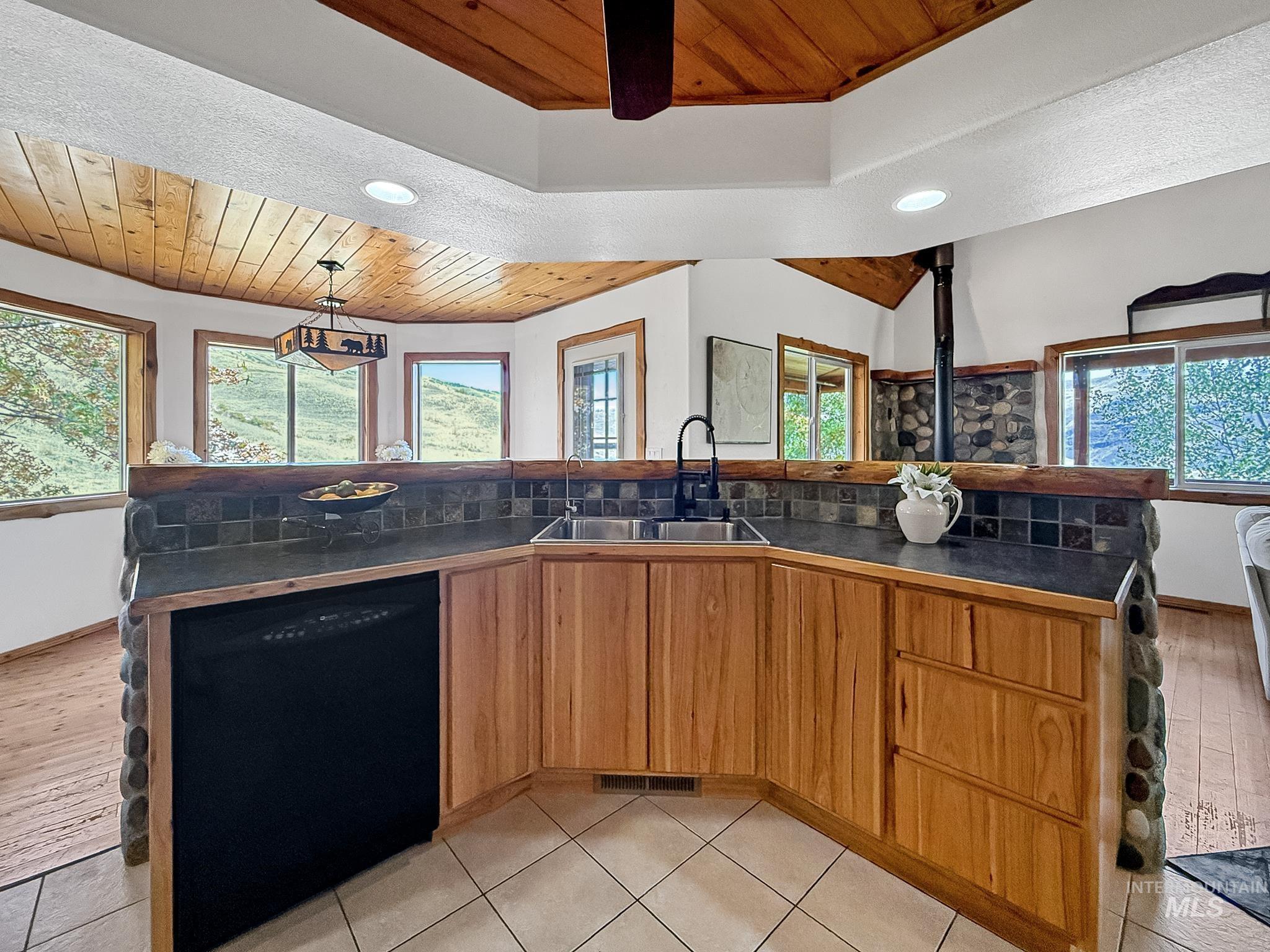 231 Gregory Creek Rd. Property Photo 14
