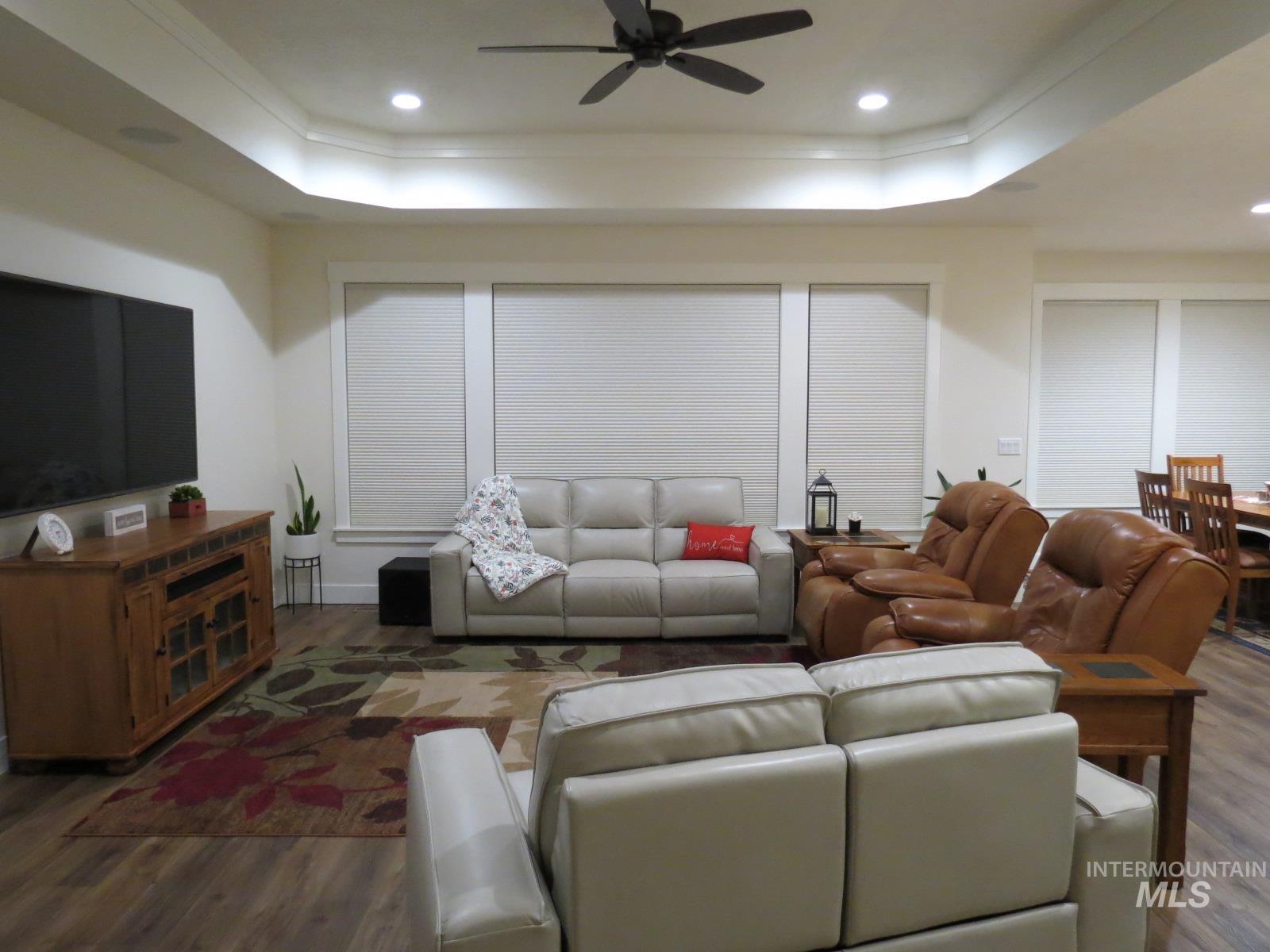 4694 N Bryce Canyon Ave Property Photo 3