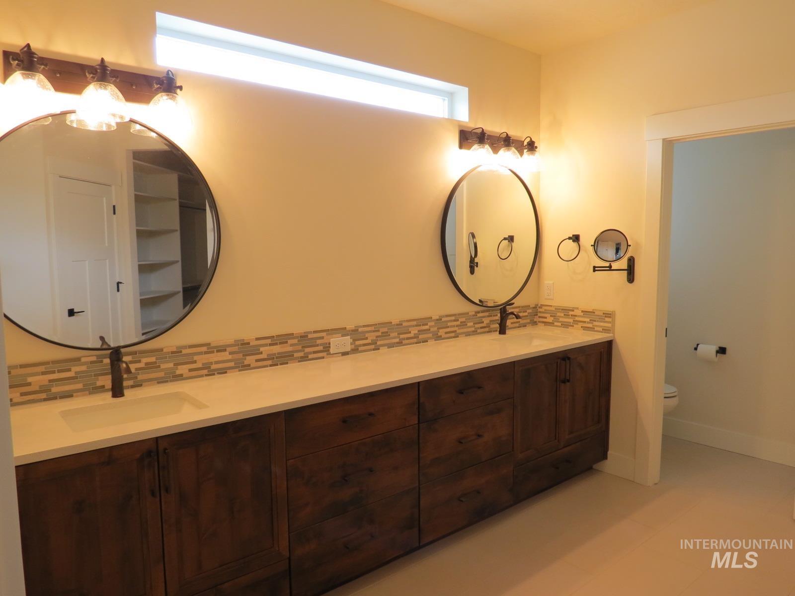 4694 N Bryce Canyon Ave Property Photo 23