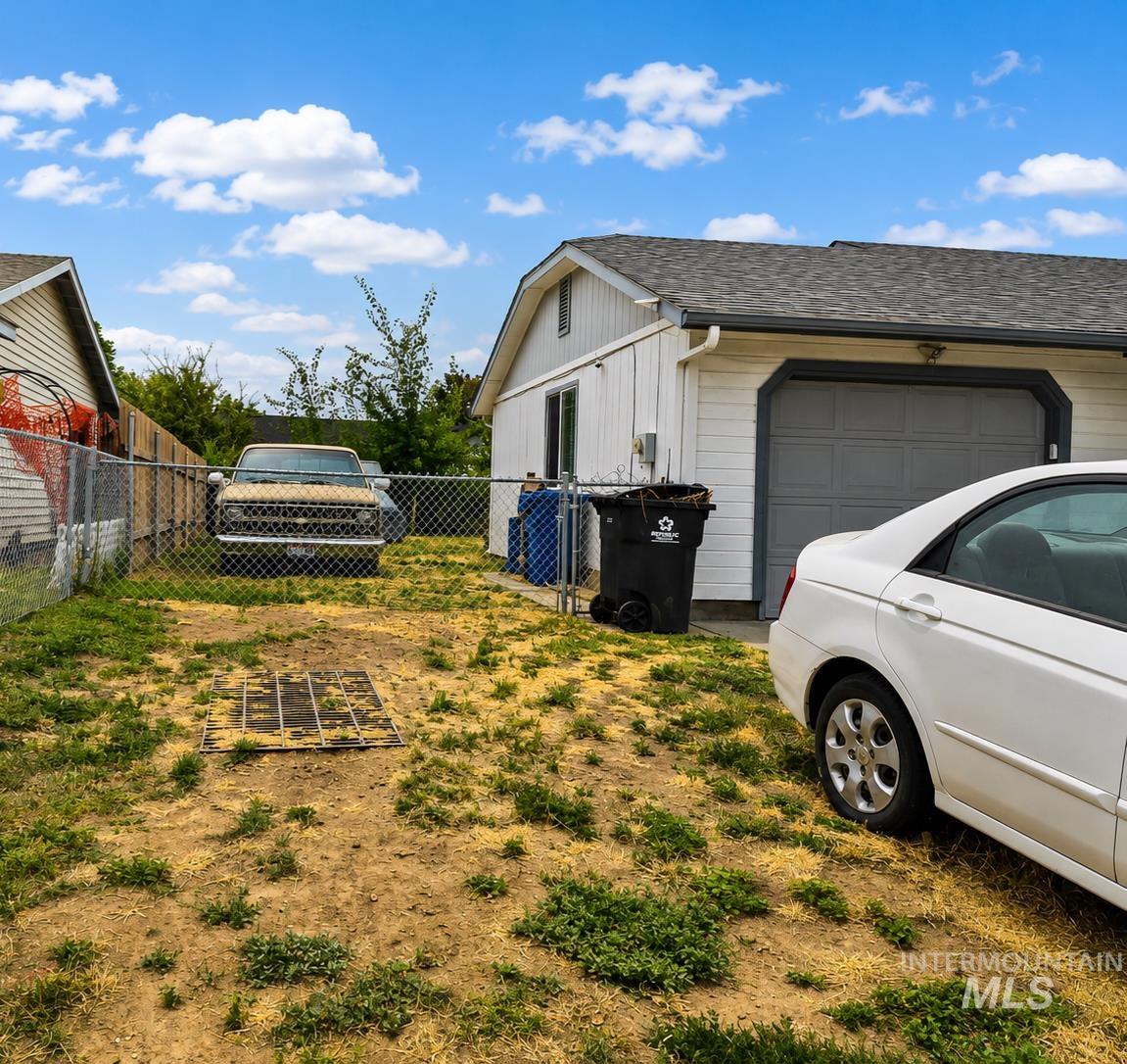 2419 Sugar Cane Drive Property Photo 2