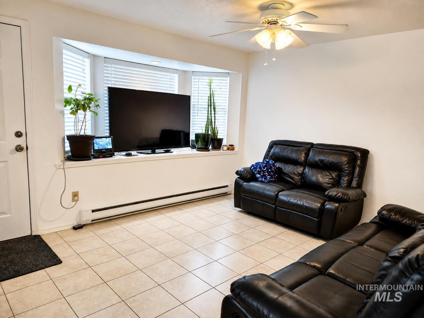 2419 Sugar Cane Drive Property Photo 6