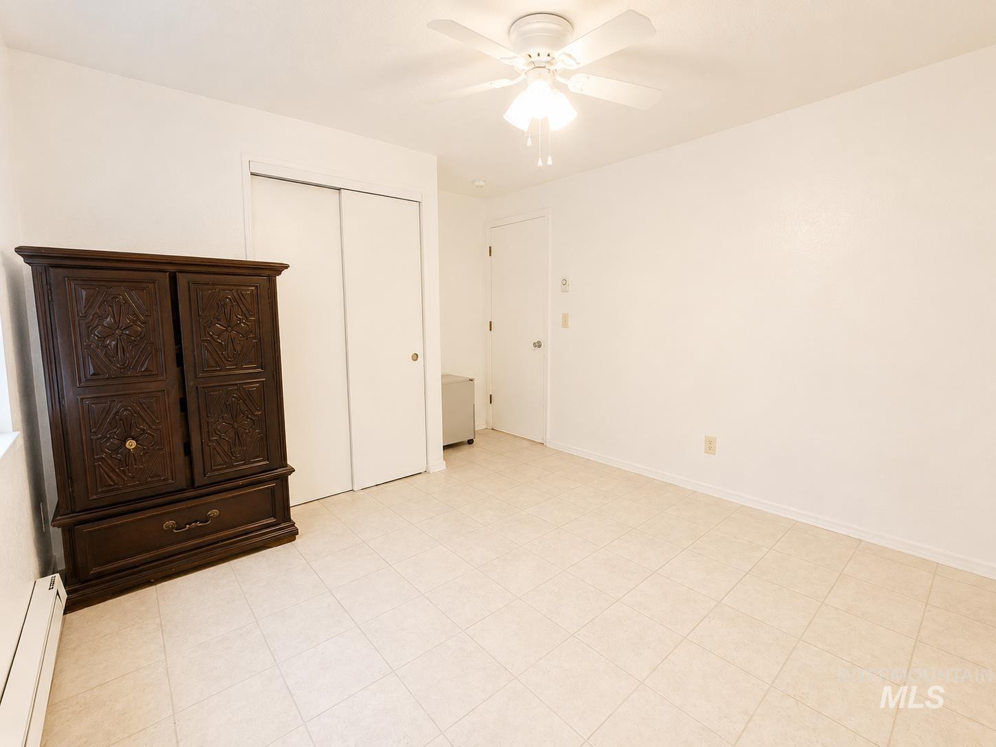 2419 Sugar Cane Drive Property Photo 9