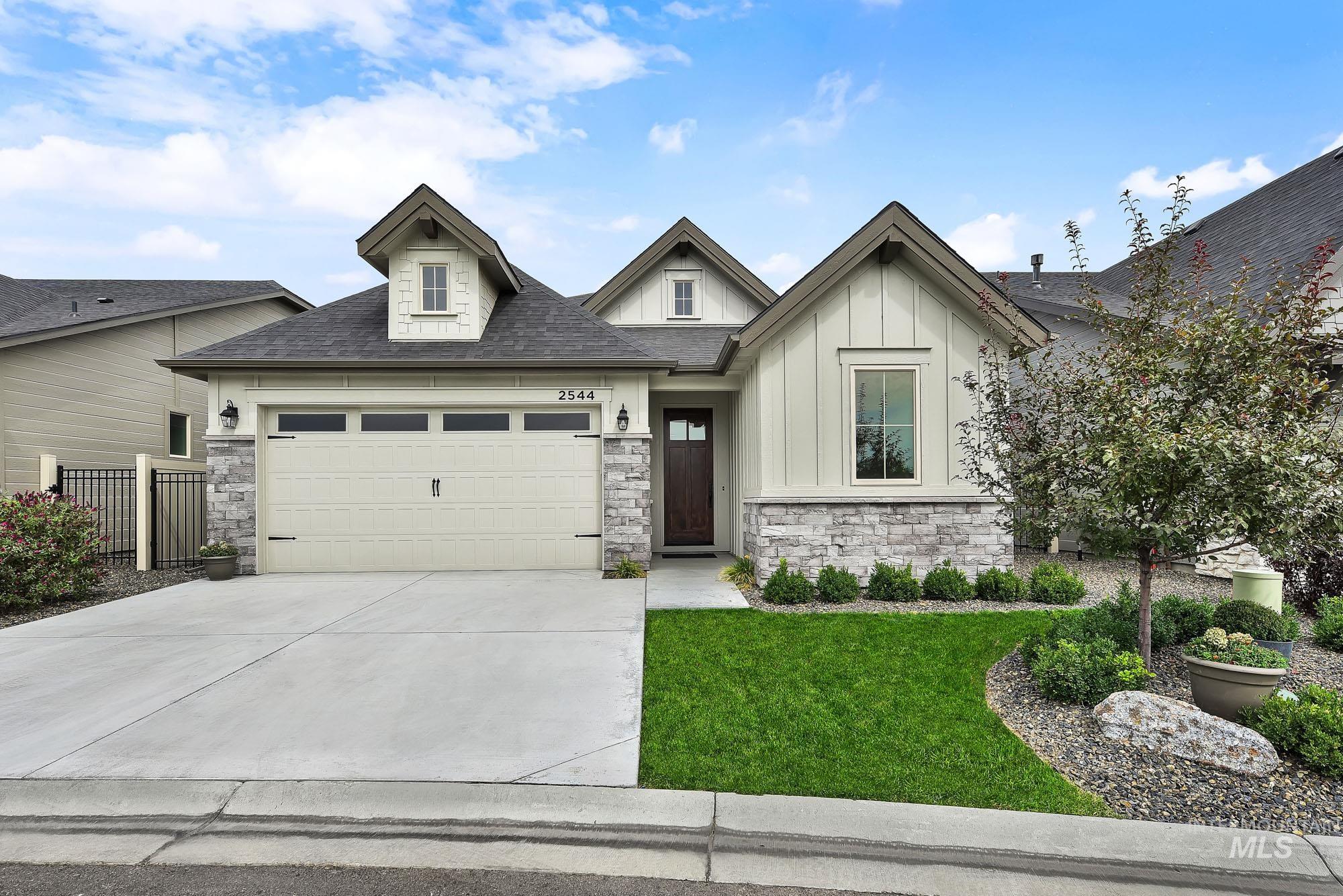 2544 E Zemo Ln Property Photo 45