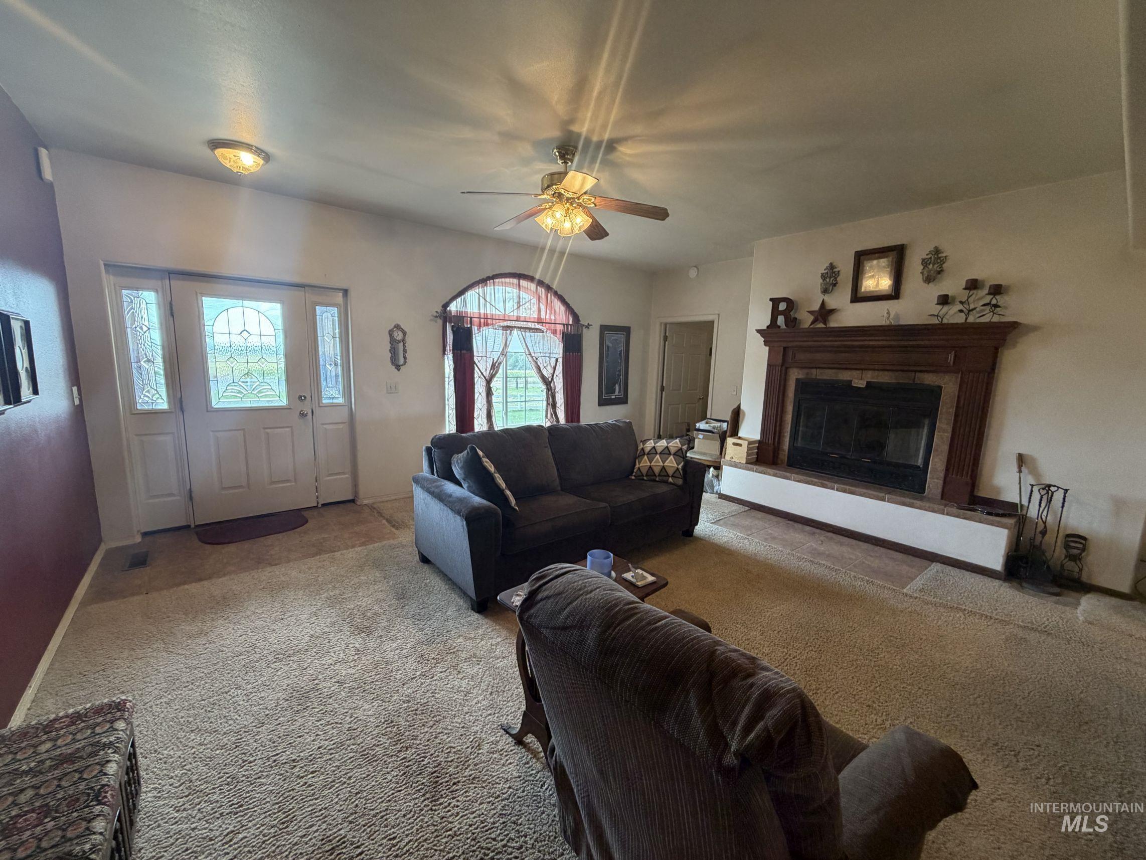 114 E 275 S Property Photo 7