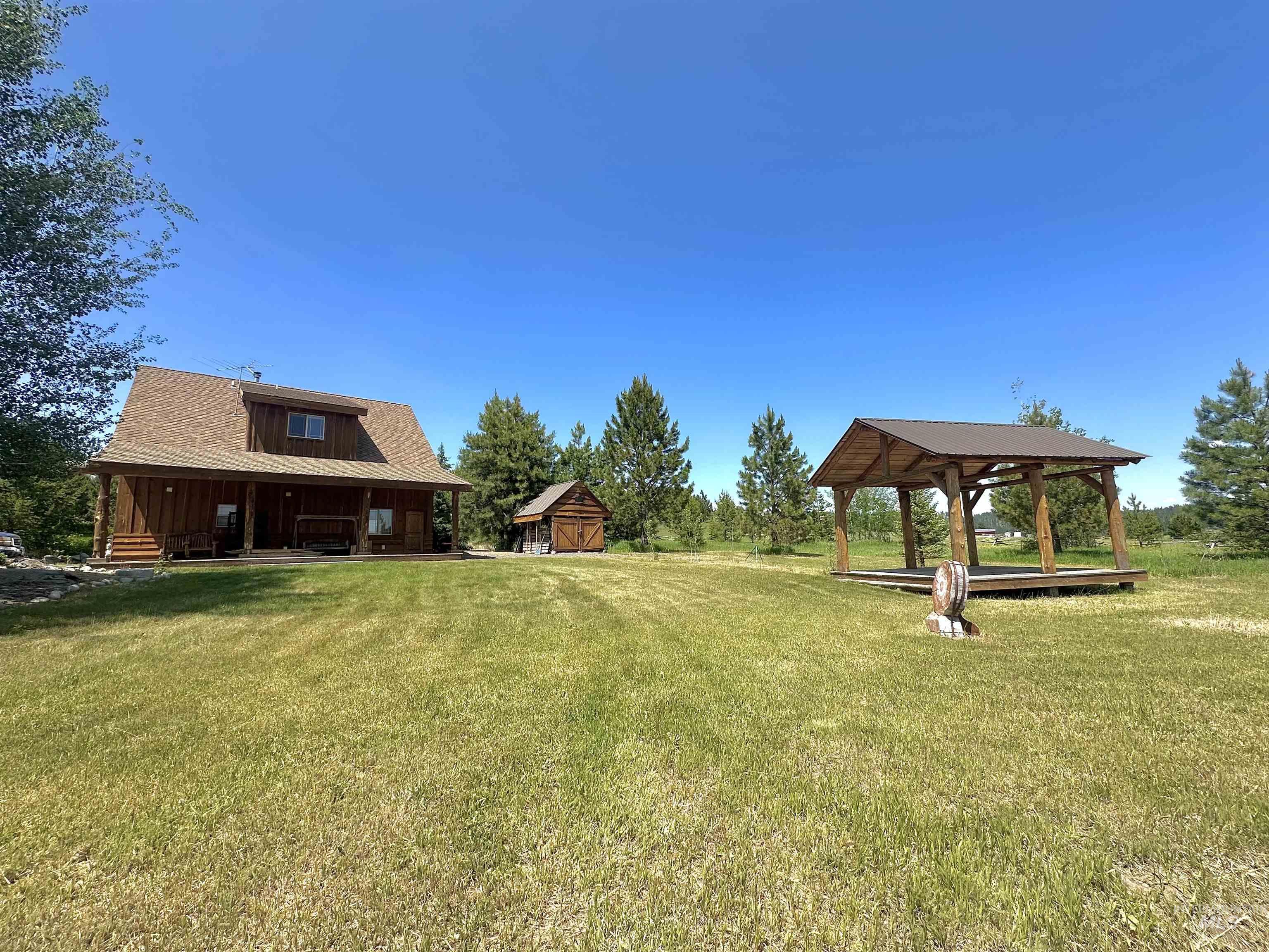 106 Wilderness Lake Rd, Property Photo 1