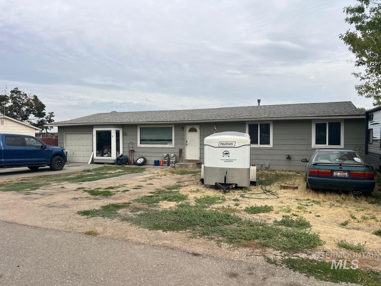 3750 E Overland Rd Property Photo 1