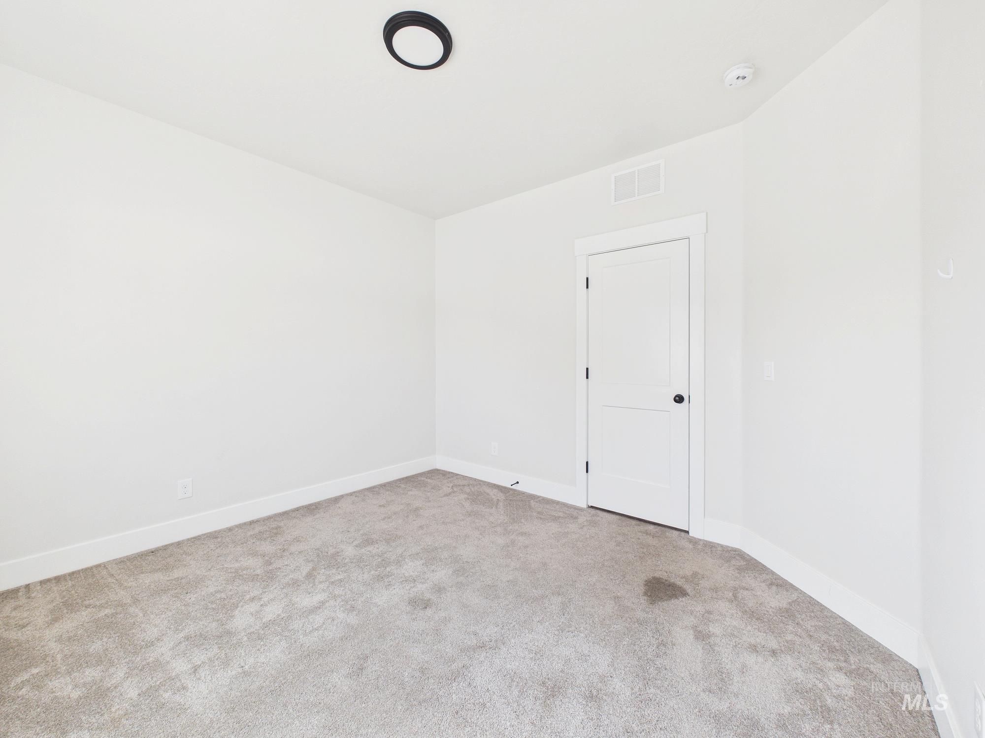 2440 Torrey Pines Ct Property Photo 30