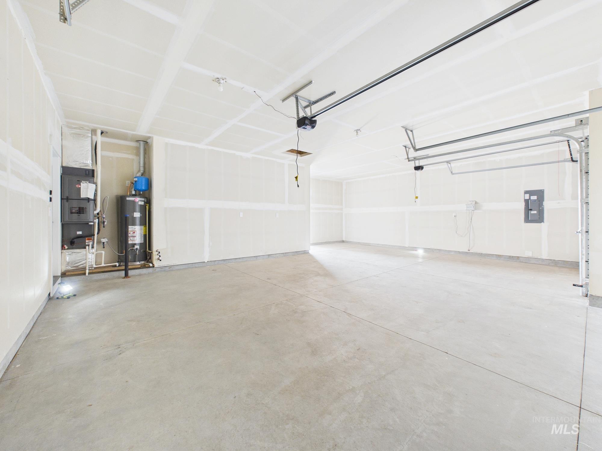 2440 Torrey Pines Ct Property Photo 45