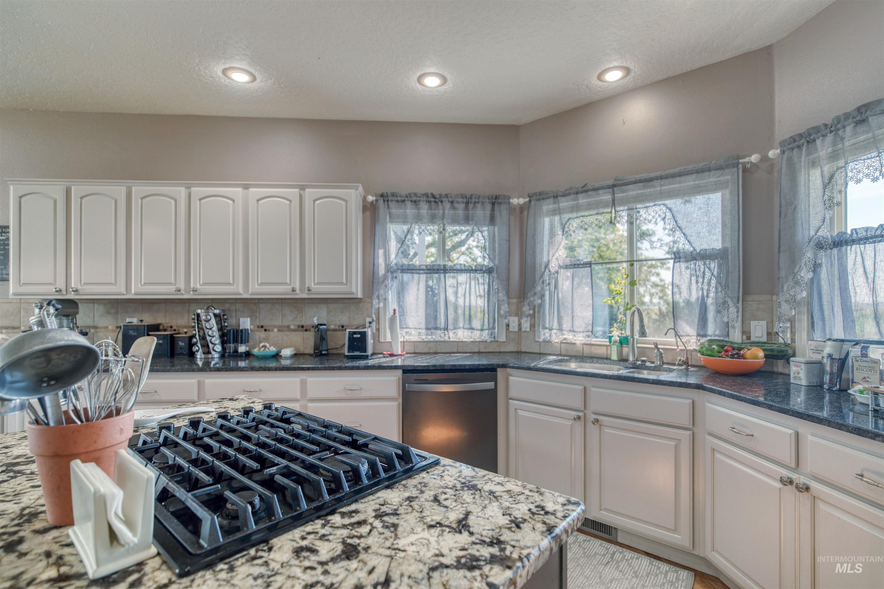 17271 Lonkey Ln Property Photo 11