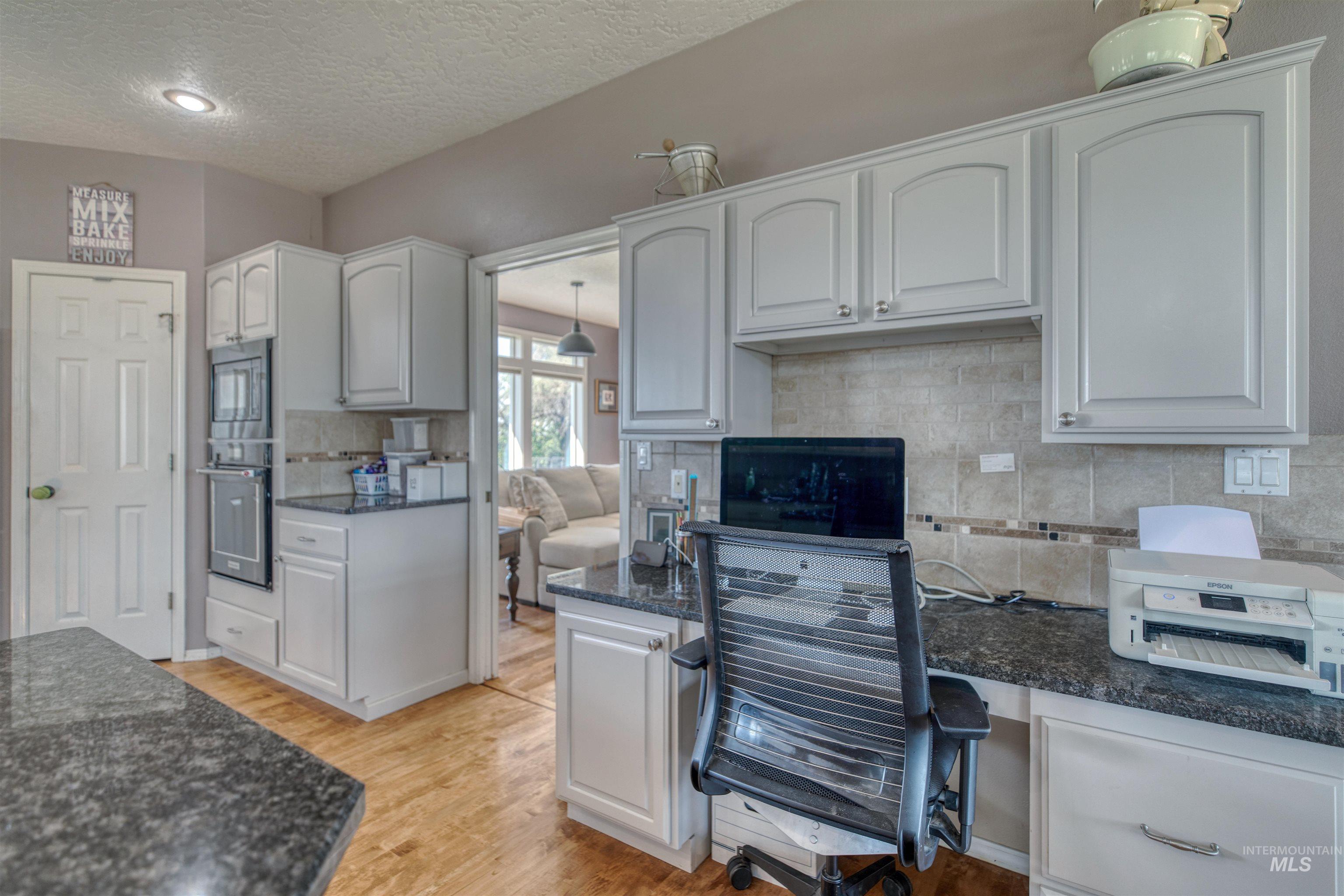17271 Lonkey Ln Property Photo 12