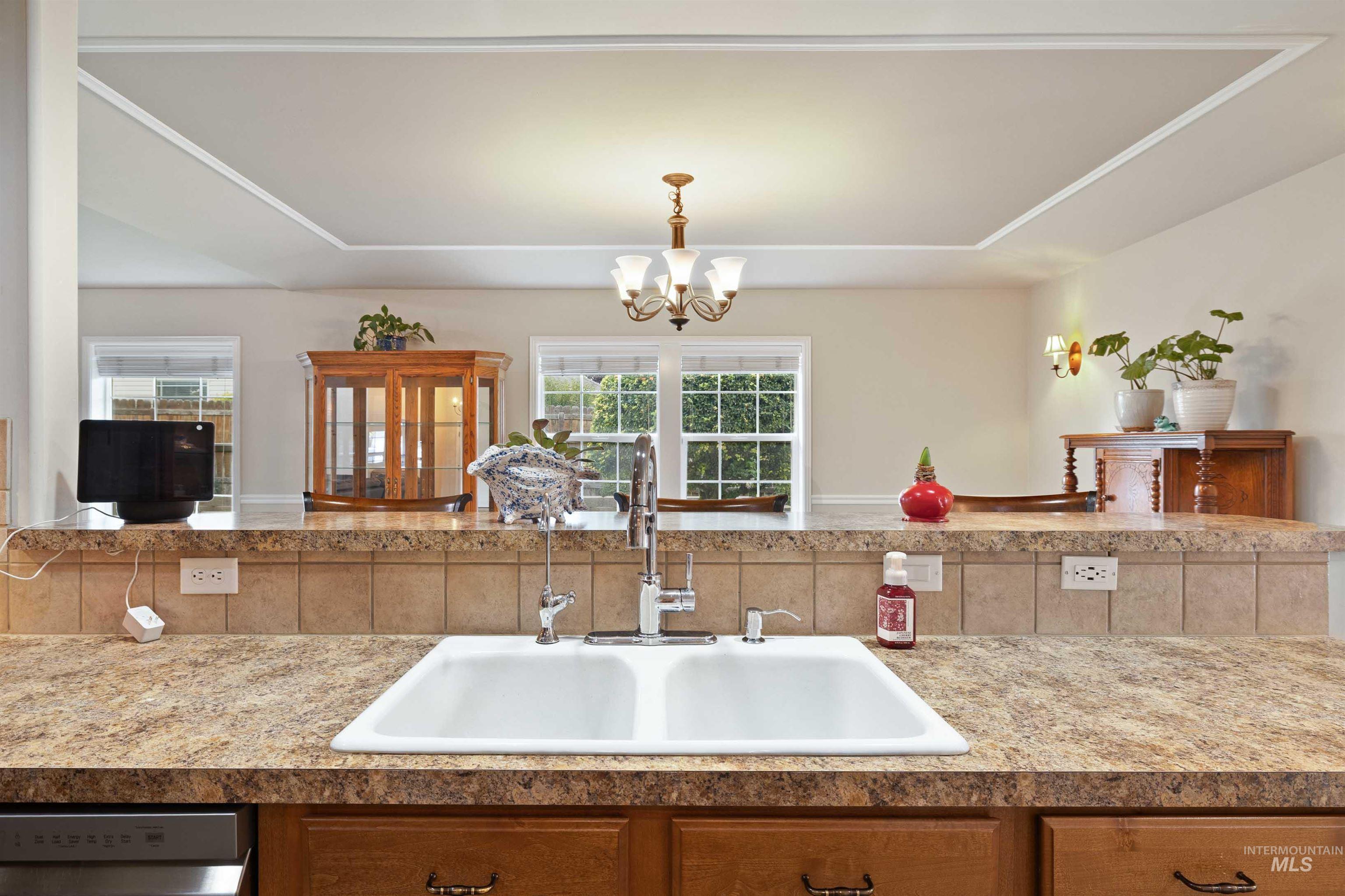 1143 Eastridge Way Property Photo 10