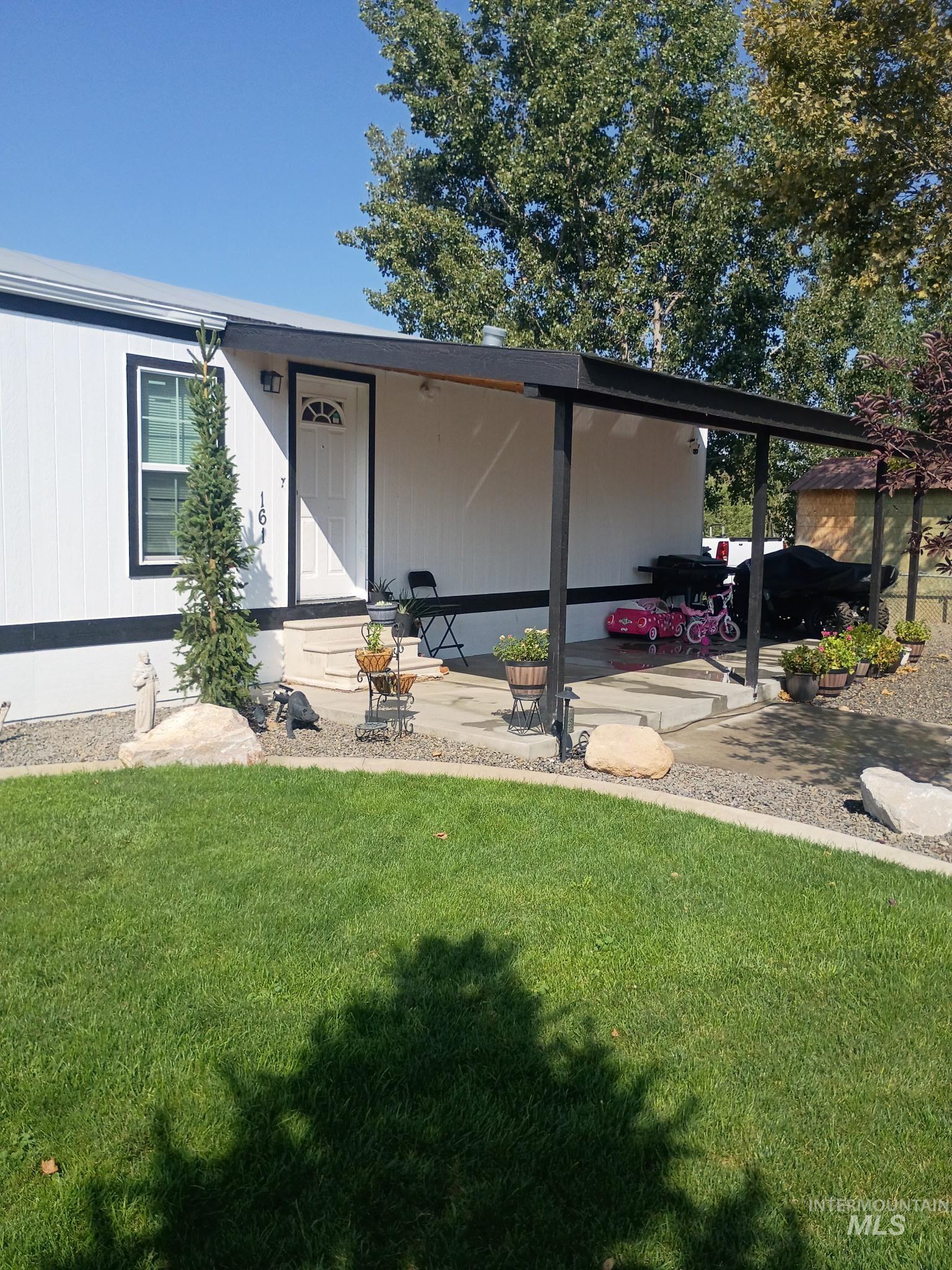 5015 E Ustick Property Photo 1