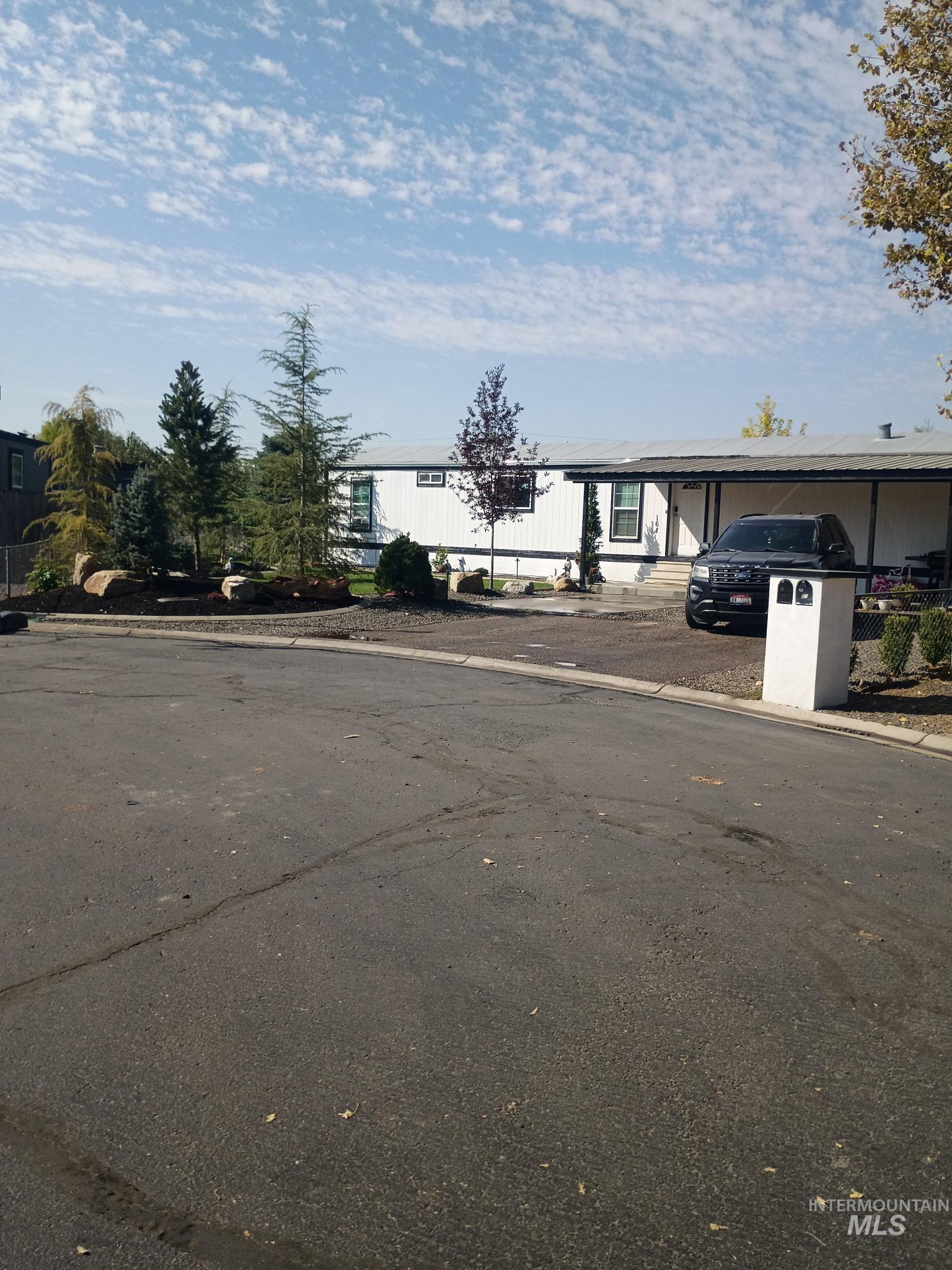 5015 E Ustick Property Photo 3