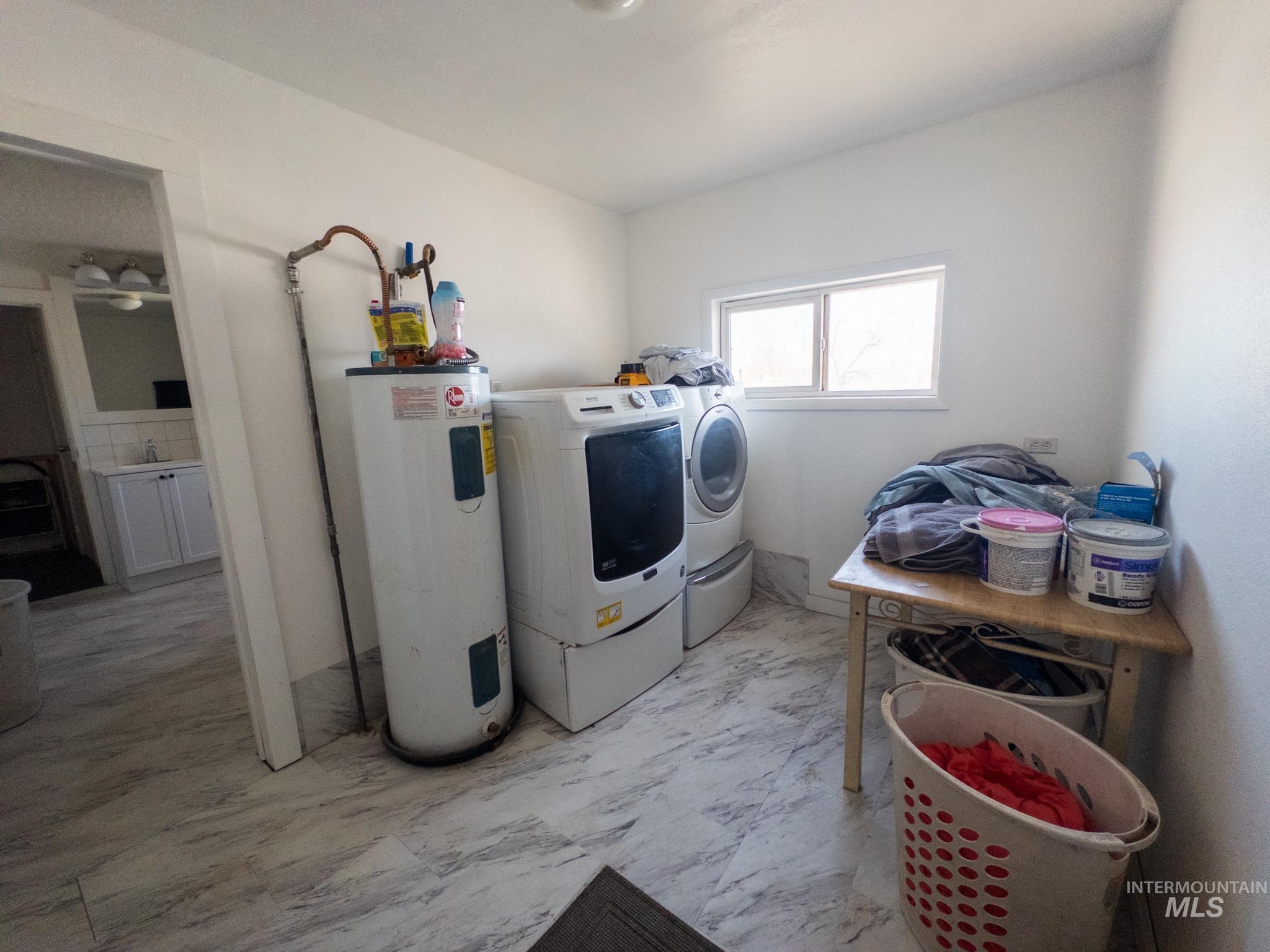 140 S Railroad St Property Photo 17
