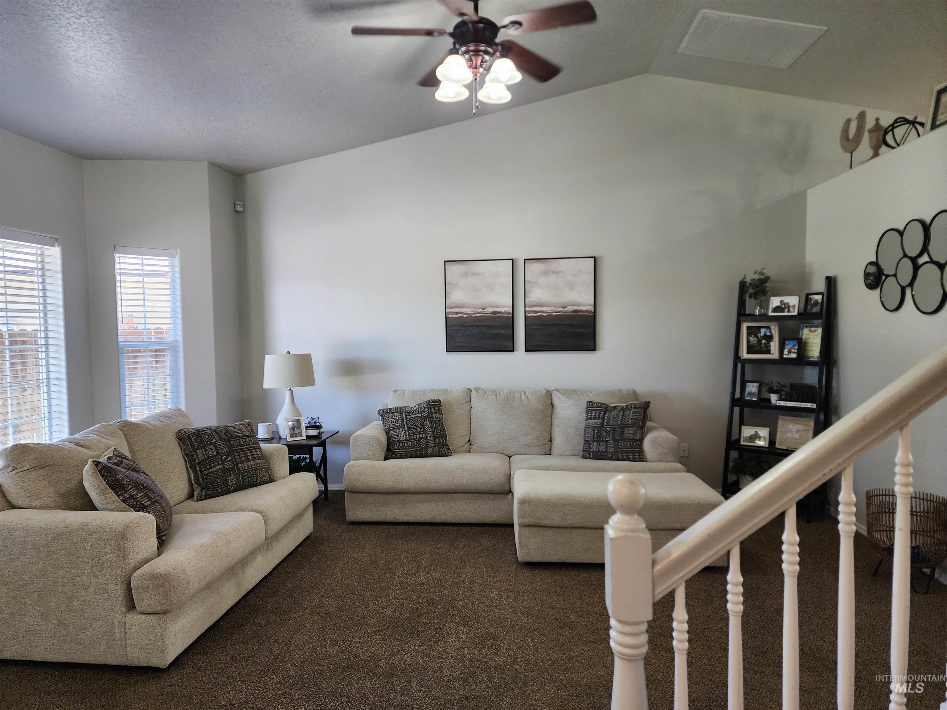 14306 Carolina St Property Photo 3