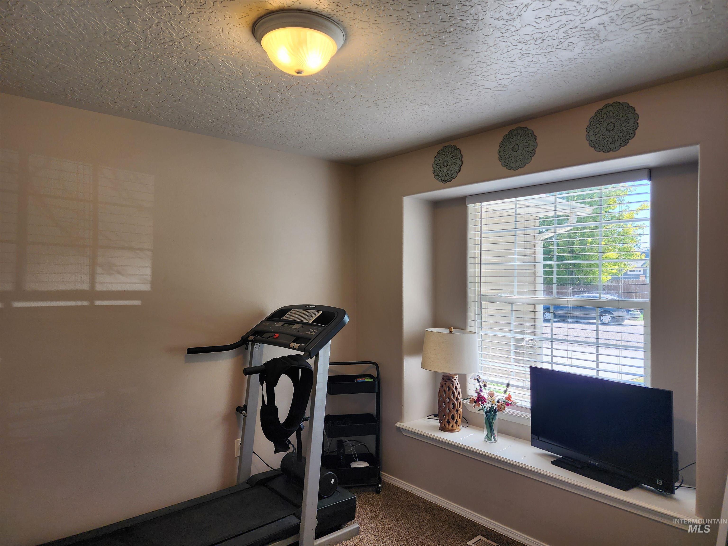 14306 Carolina St Property Photo 21