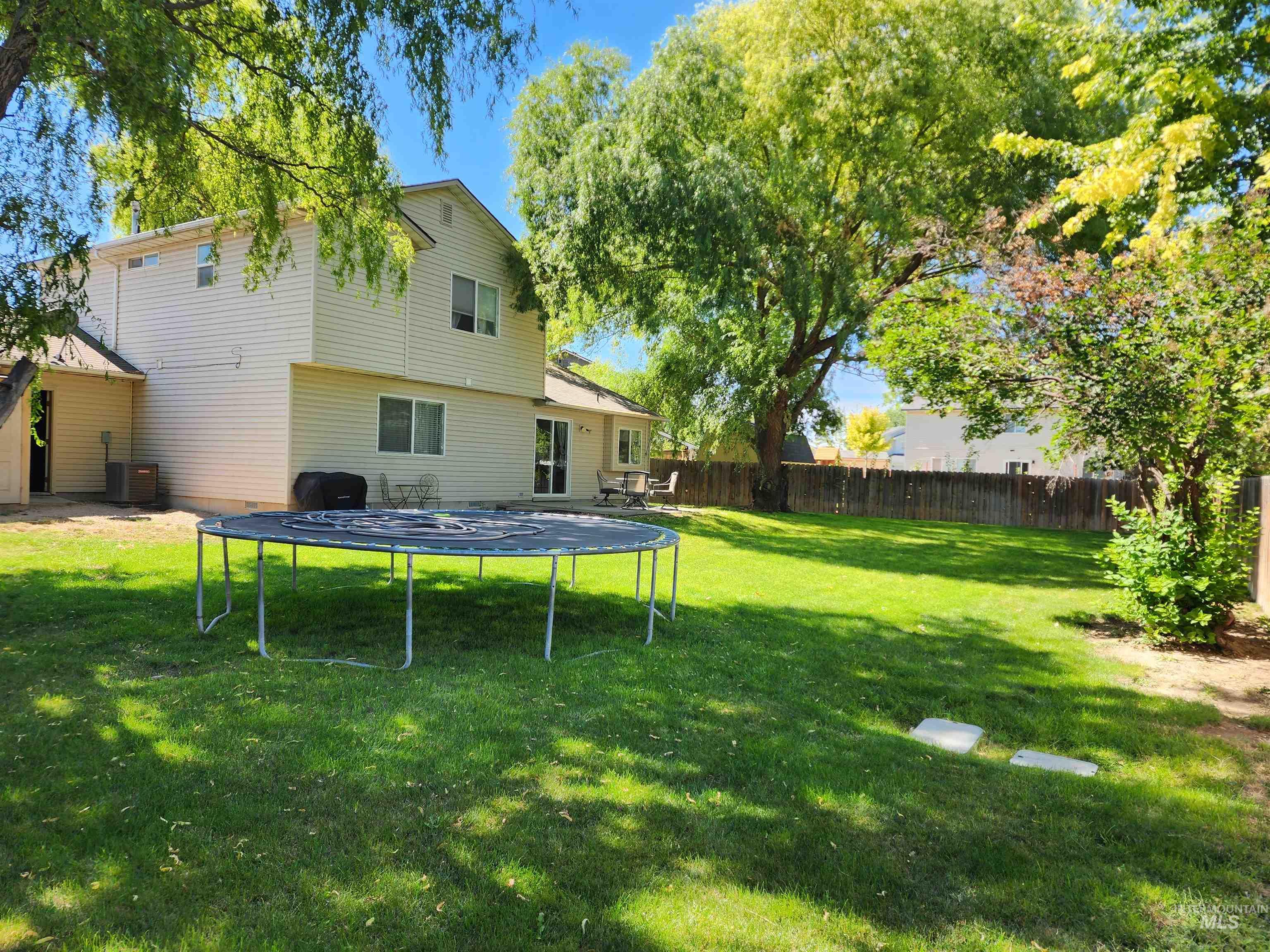 14306 Carolina St Property Photo 27