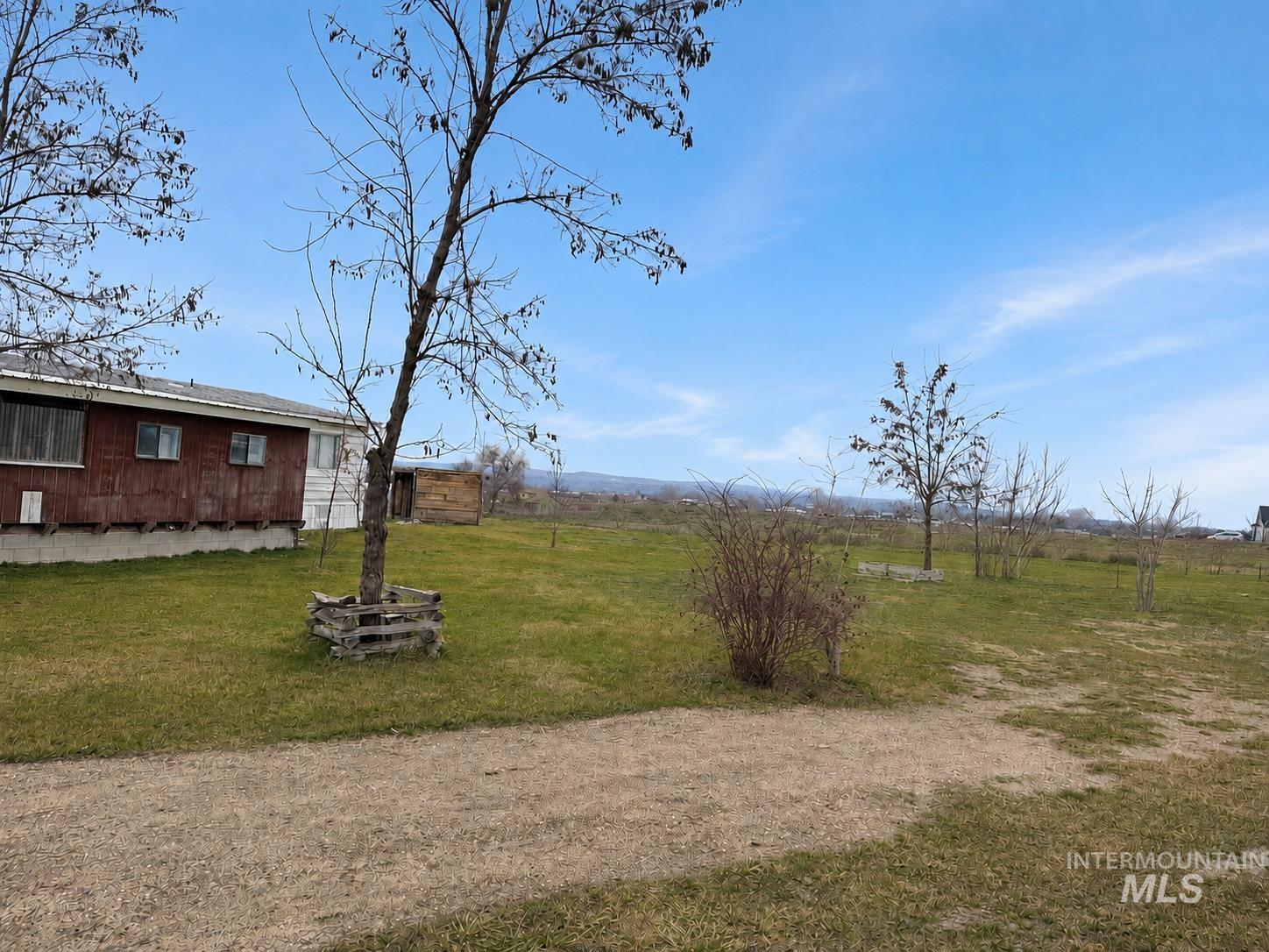 3065 Center Ave Property Photo 5
