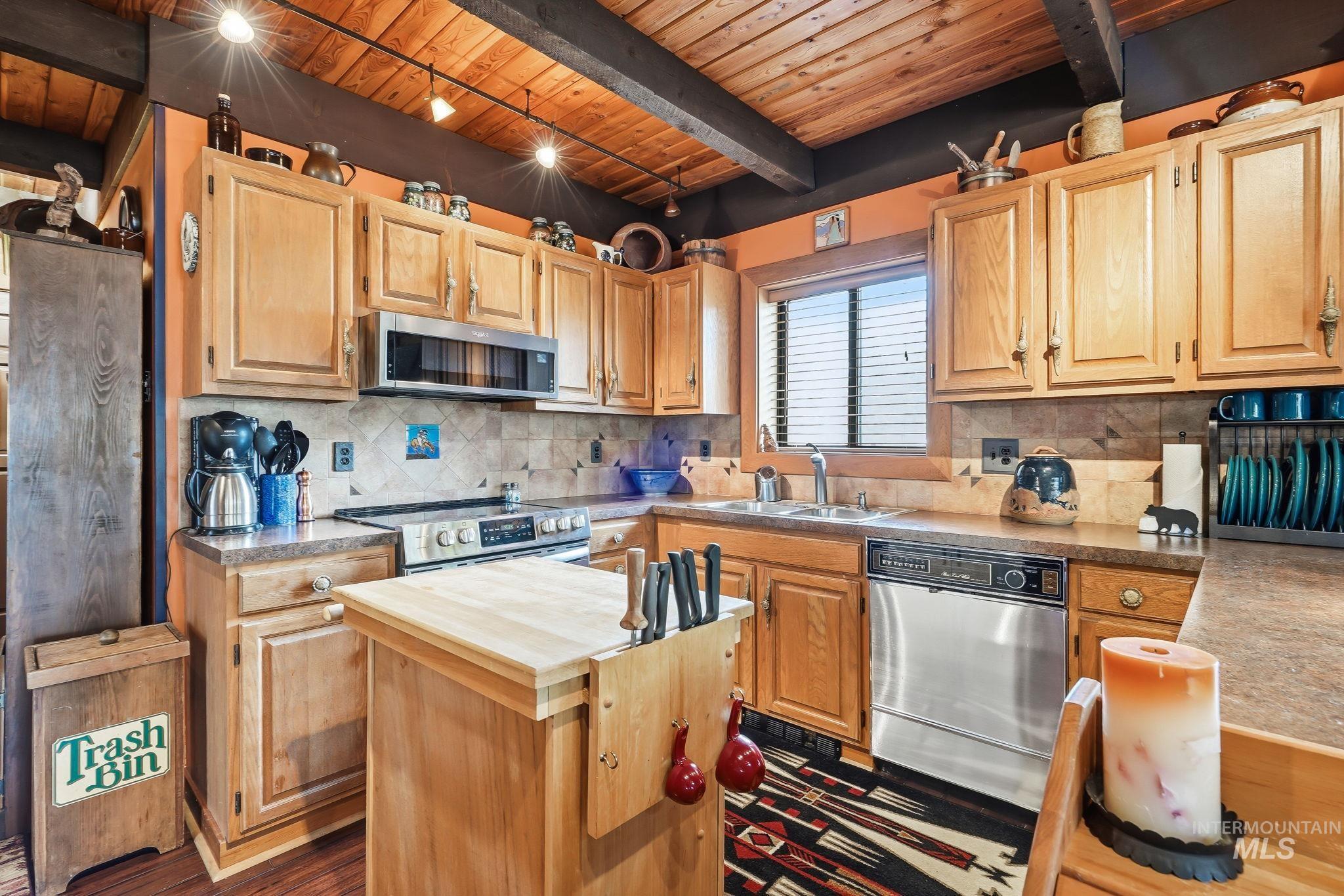 3918 Baneberry Drive Property Photo 20