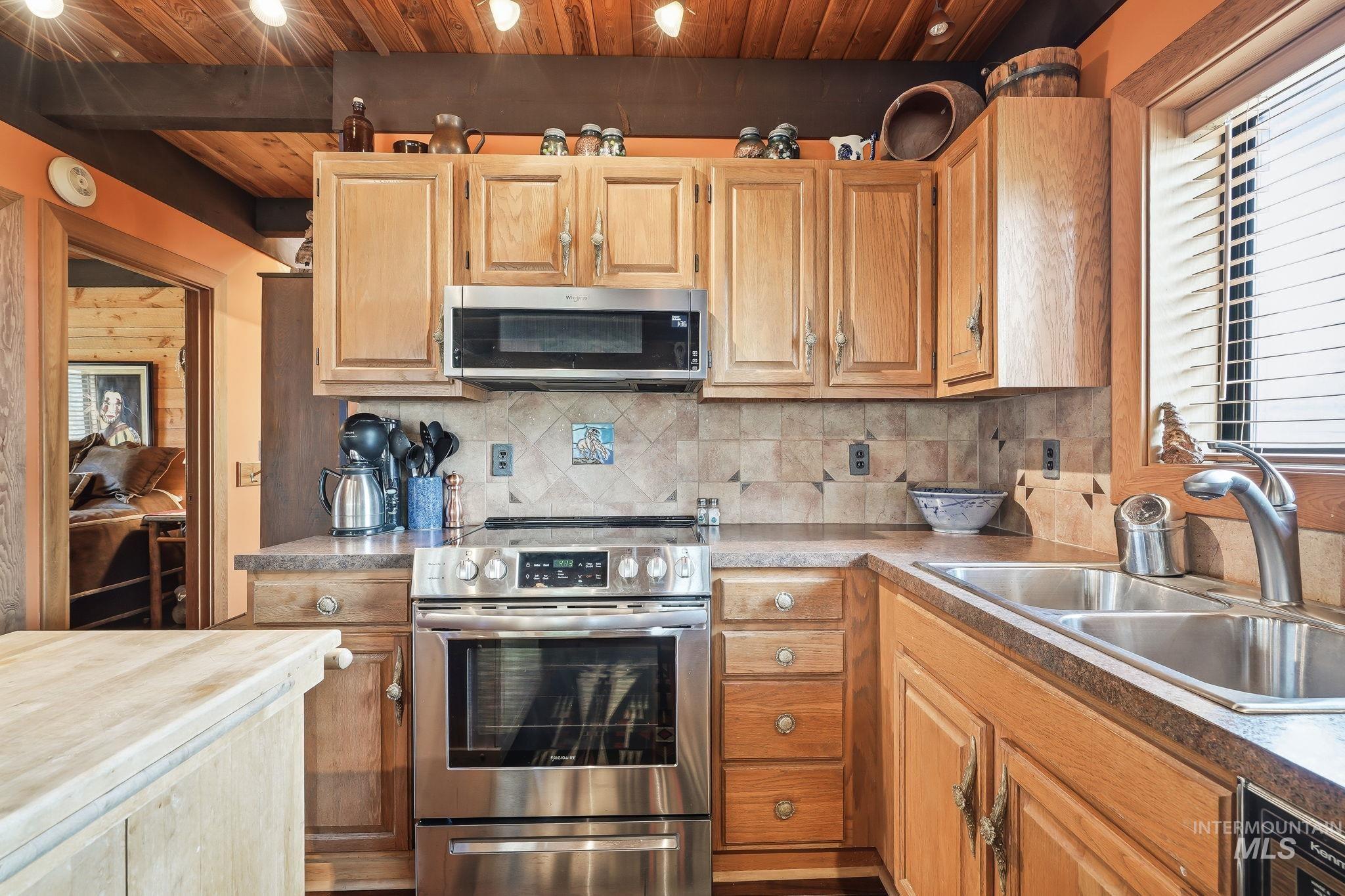 3918 Baneberry Drive Property Photo 23