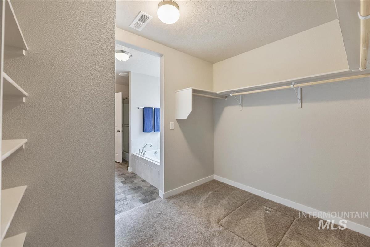7613 E Iroquois St Property Photo 32