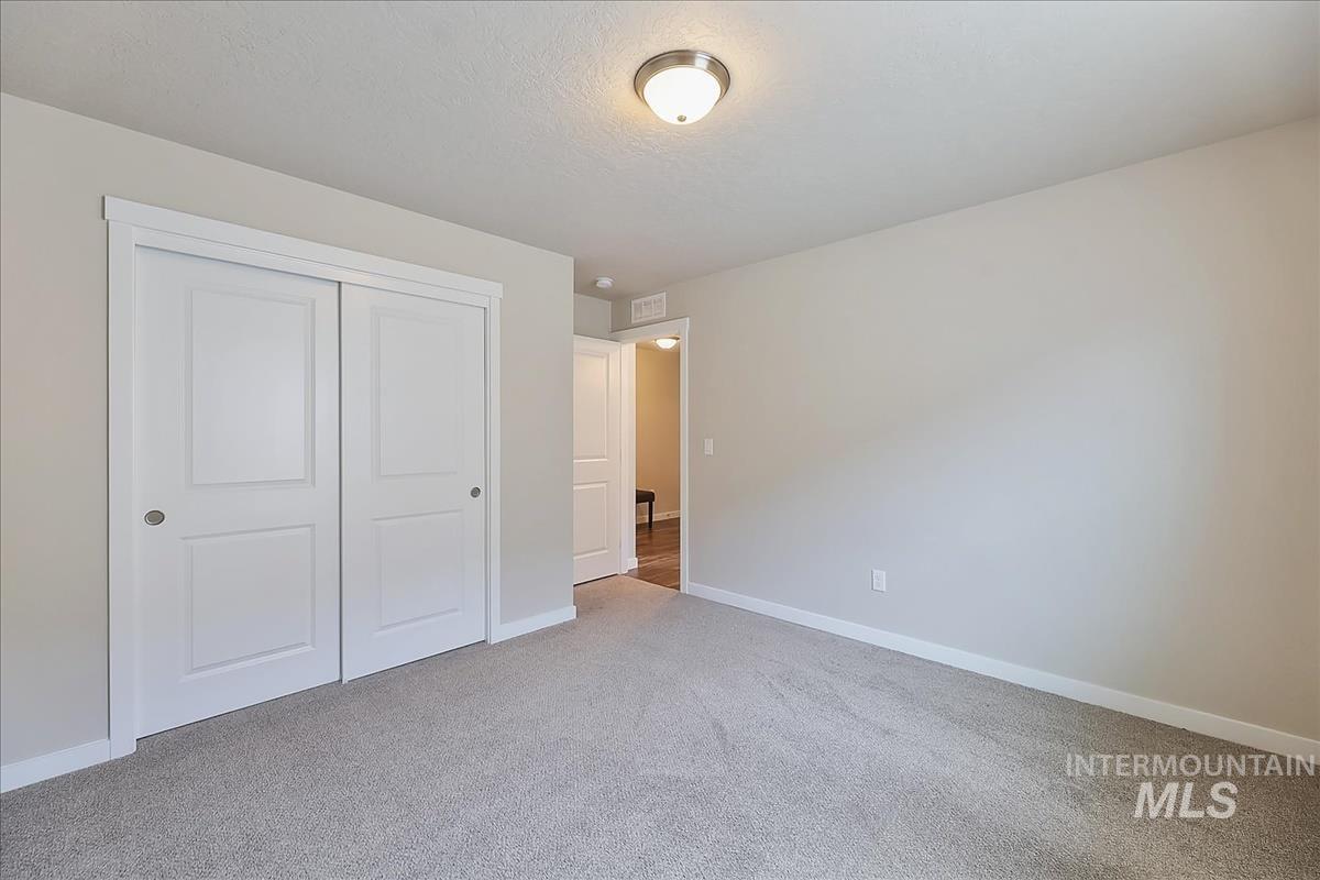 7613 E Iroquois St Property Photo 35