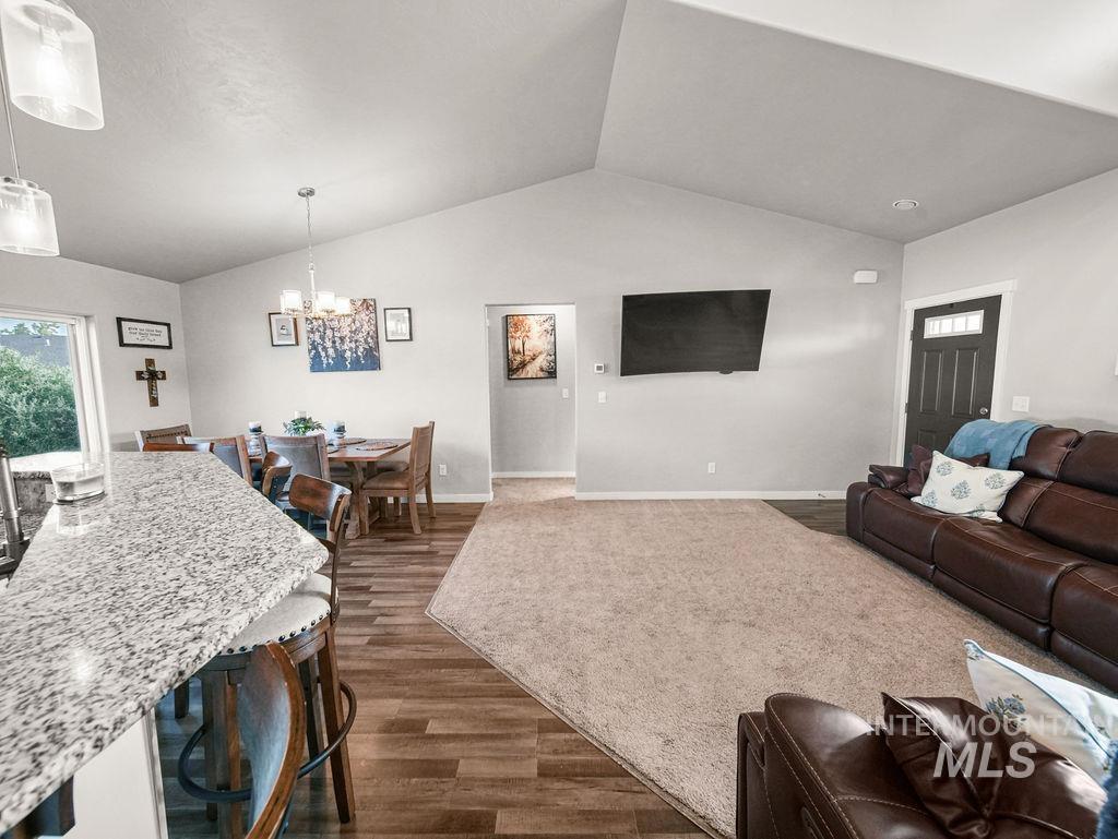 1486 Summer Springs Property Photo 10