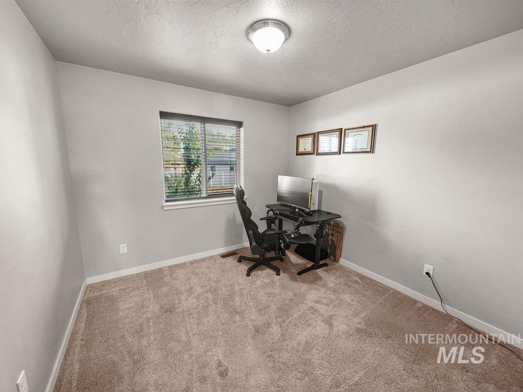 1486 Summer Springs Property Photo 23