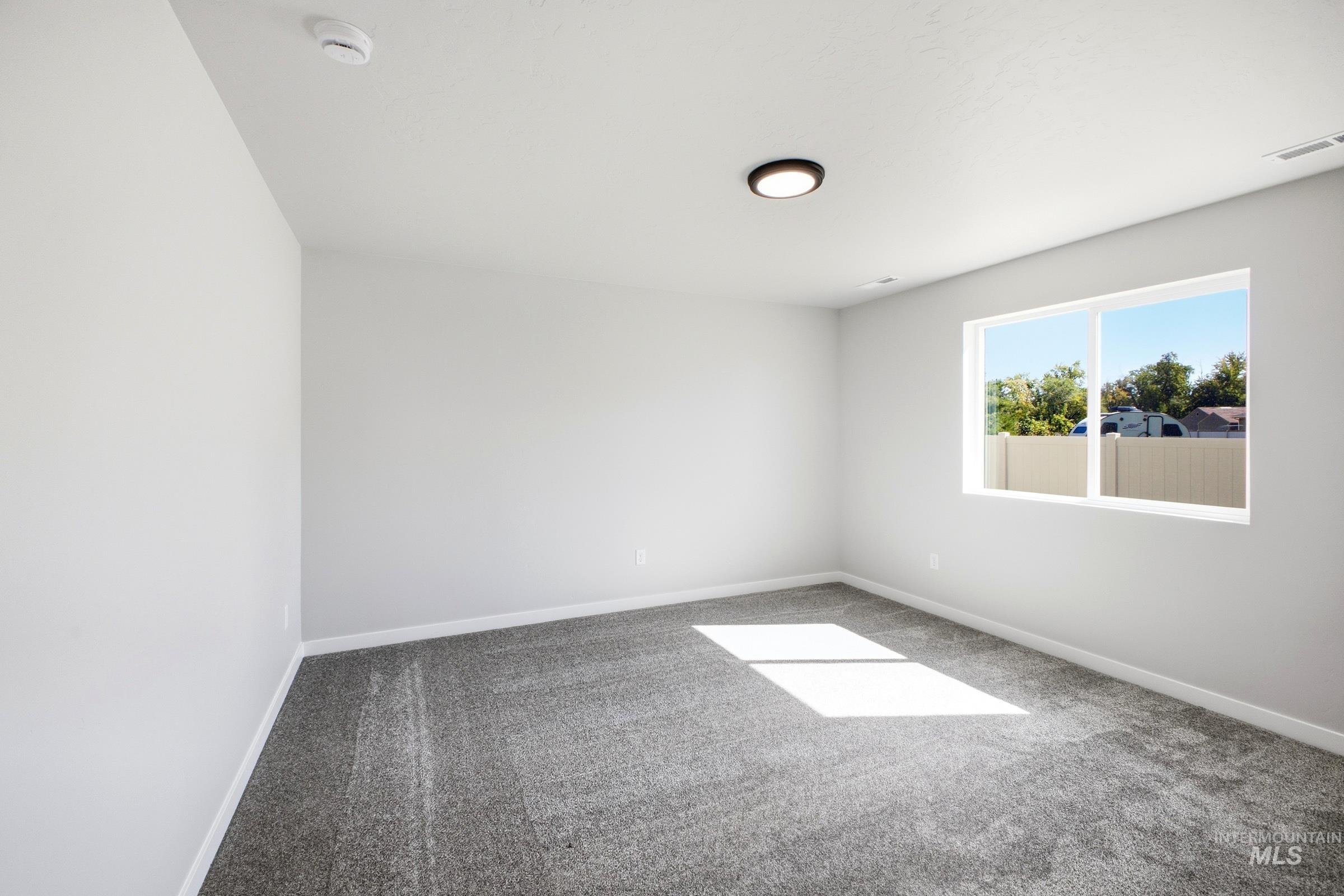 663 W Novak Dr Property Photo 16