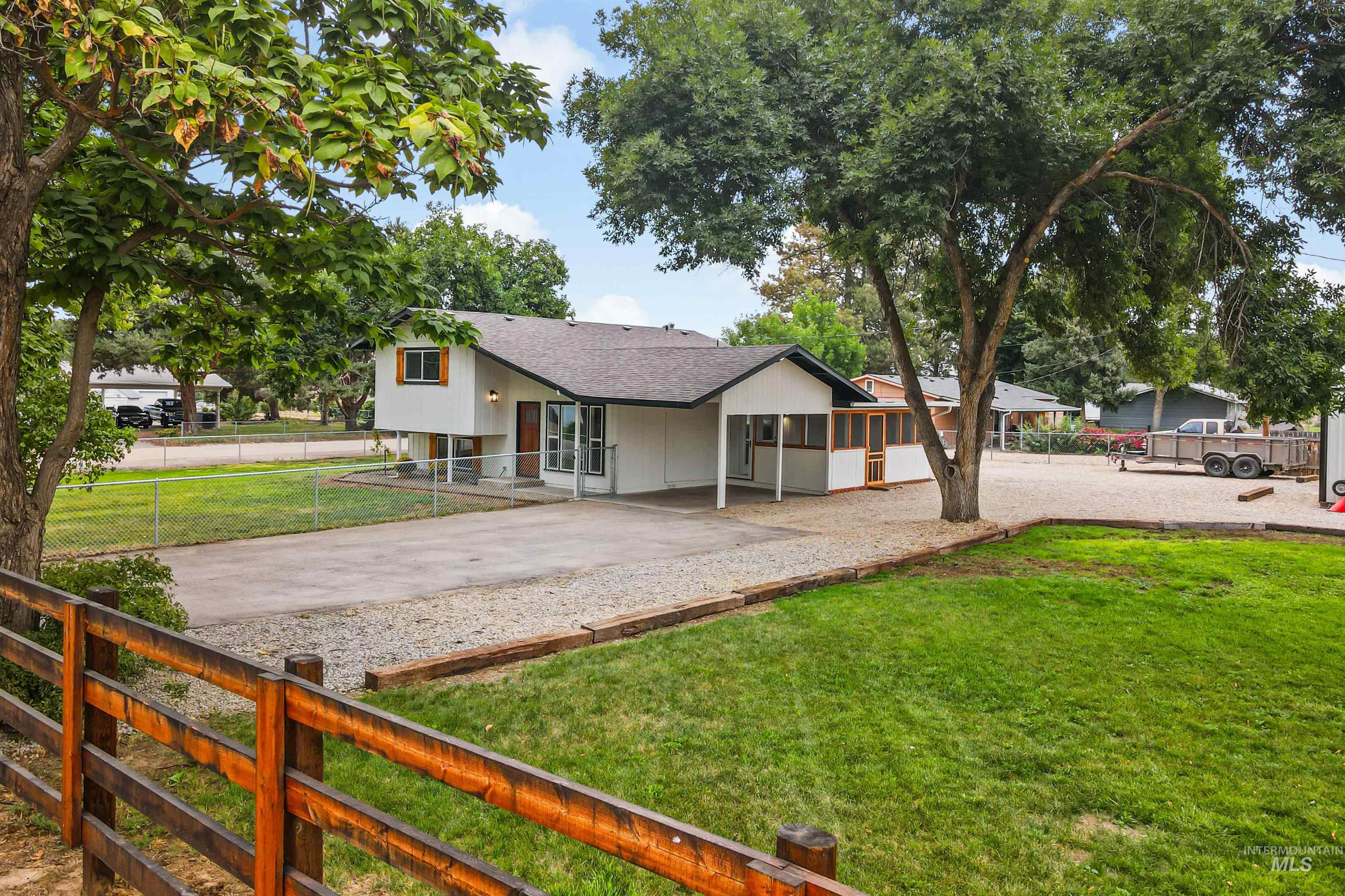 12162 Long St Property Photo 1