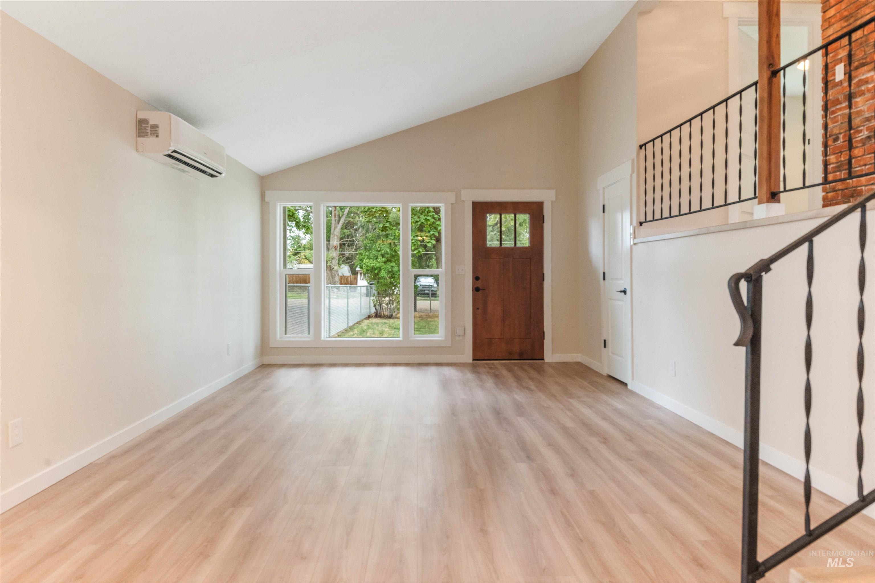 12162 Long St Property Photo 10