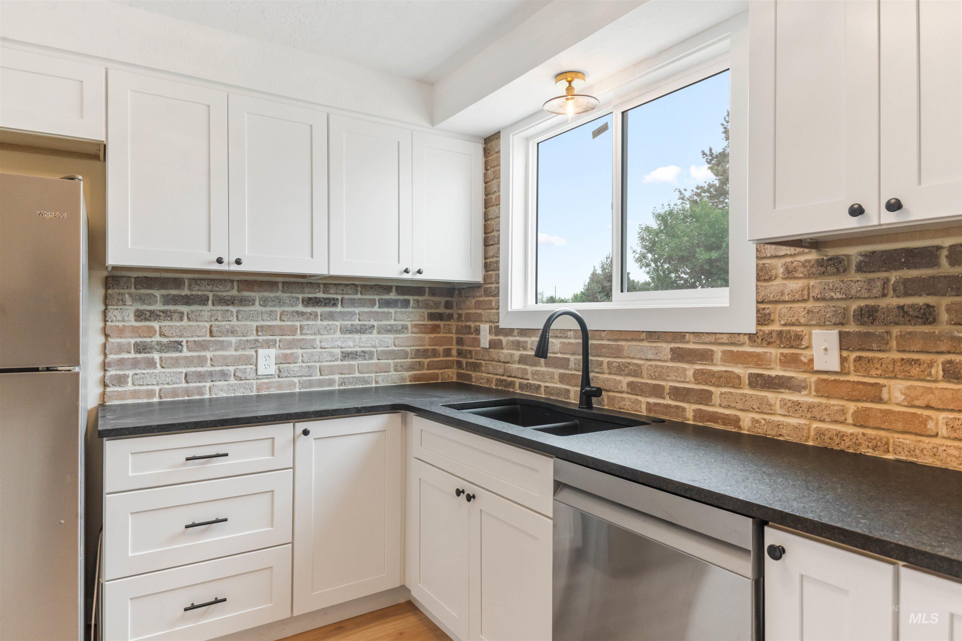 12162 Long St Property Photo 17
