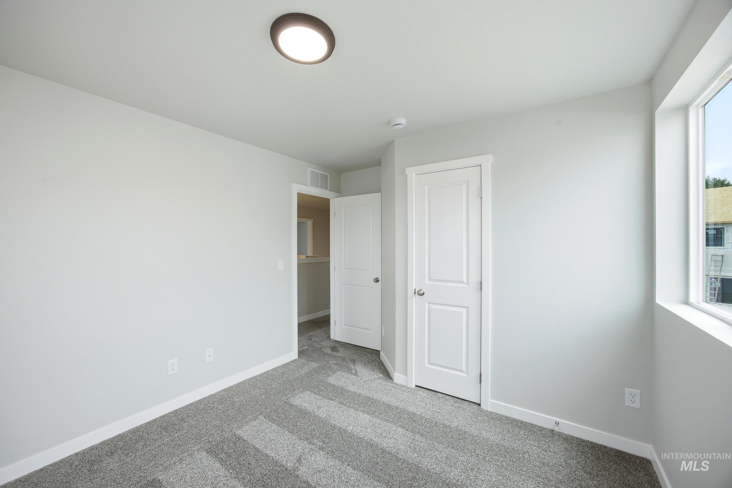 472 Merlin Ct Property Photo 18