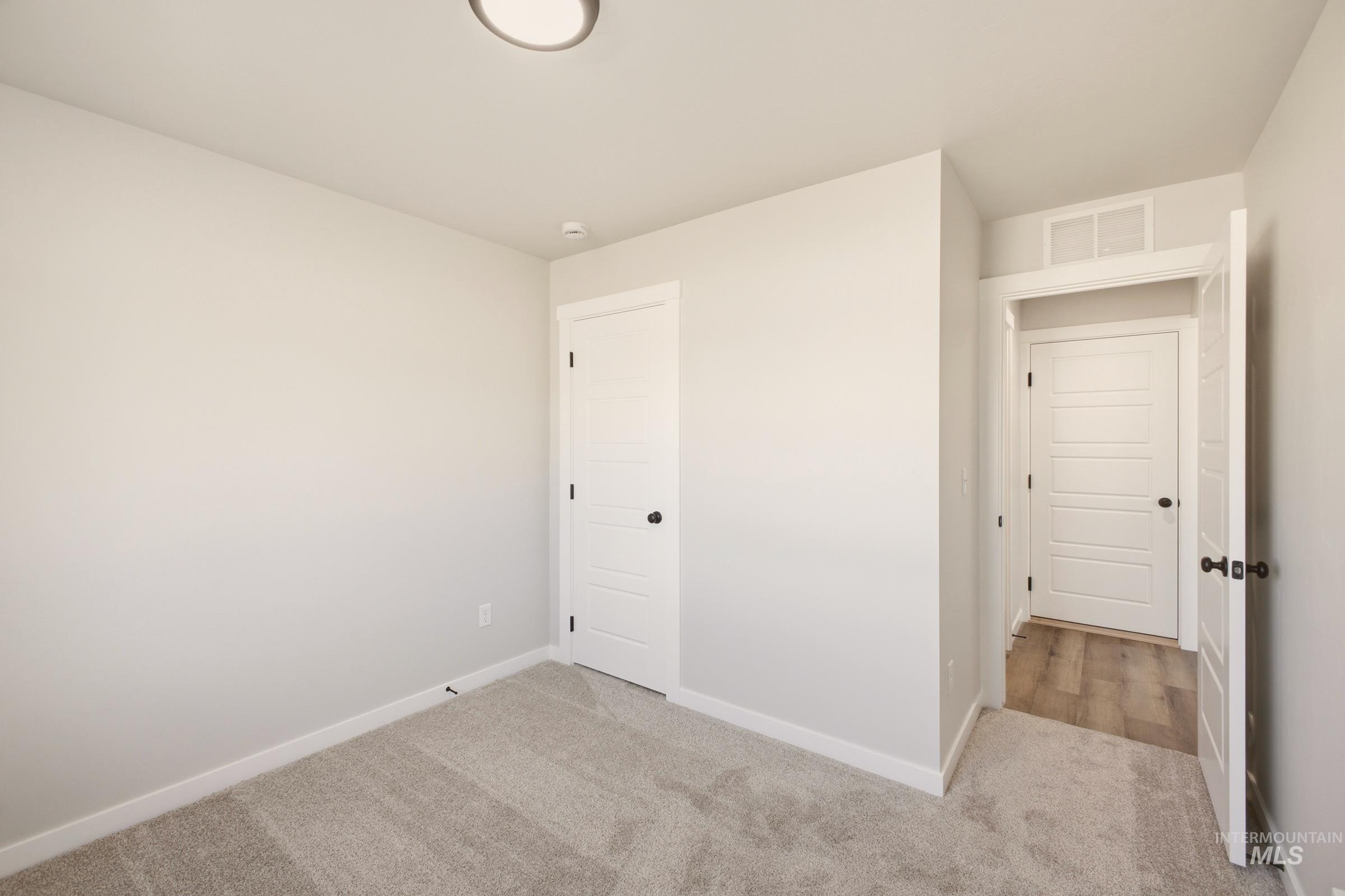 5307 S Edgecomb Way Property Photo 12