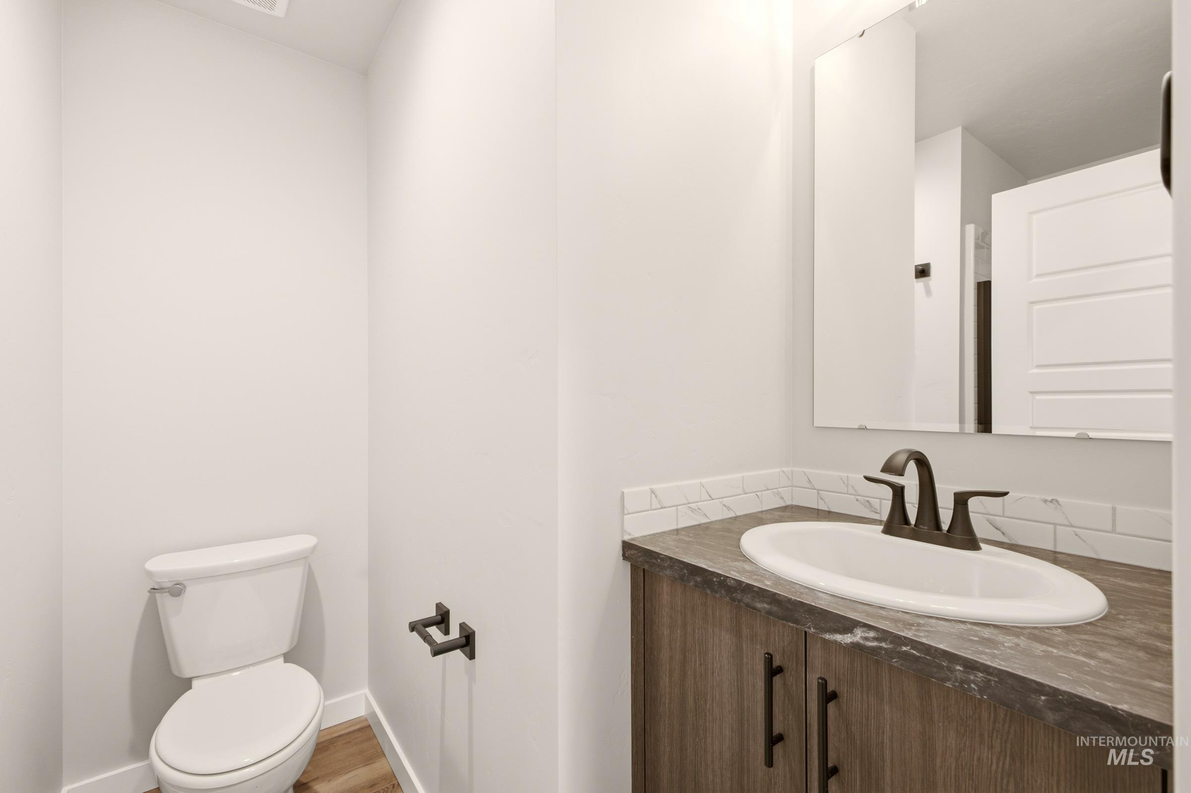 5307 S Edgecomb Way Property Photo 13
