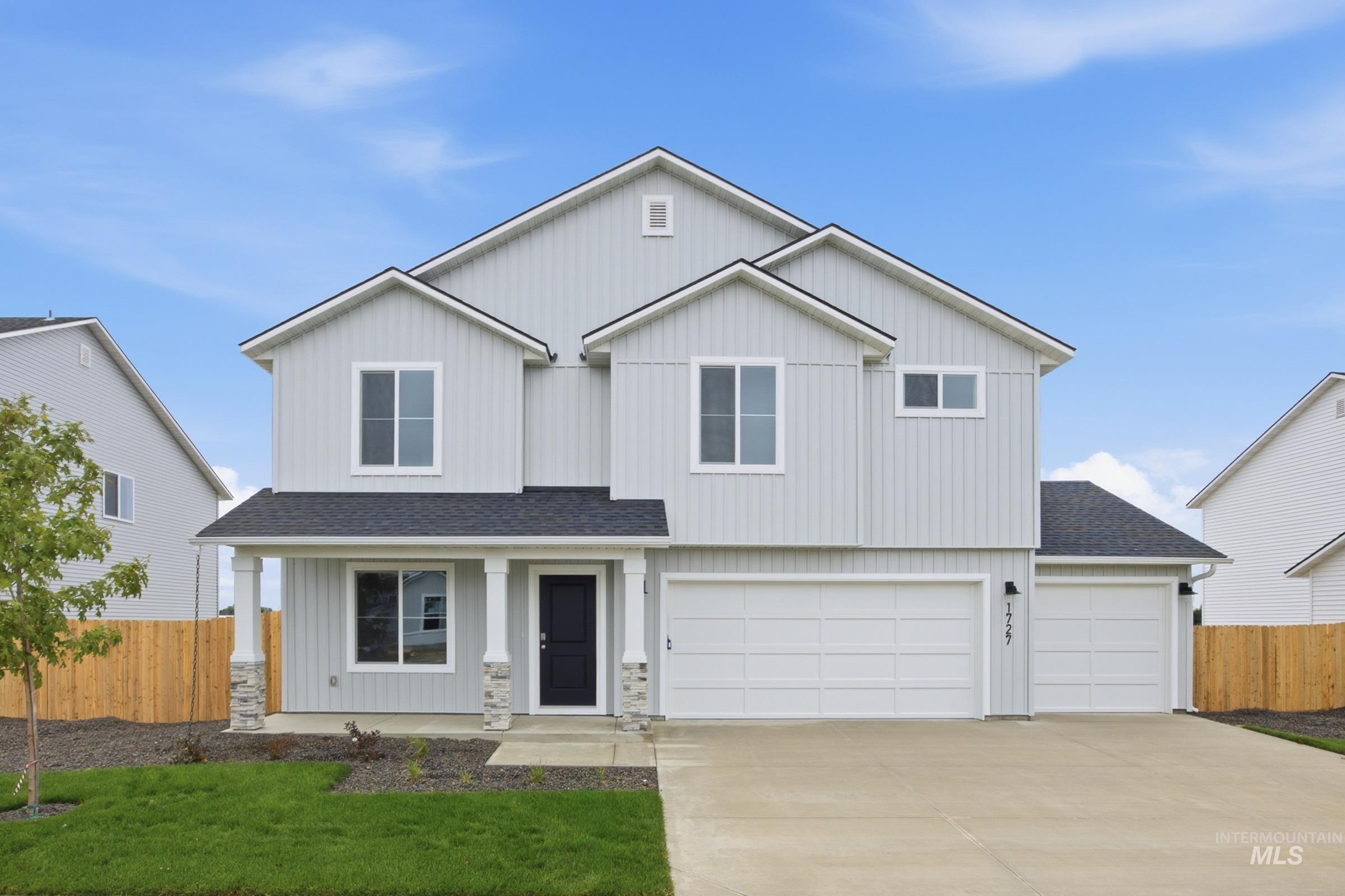 1727 Gyrfalcon St Property Photo 1
