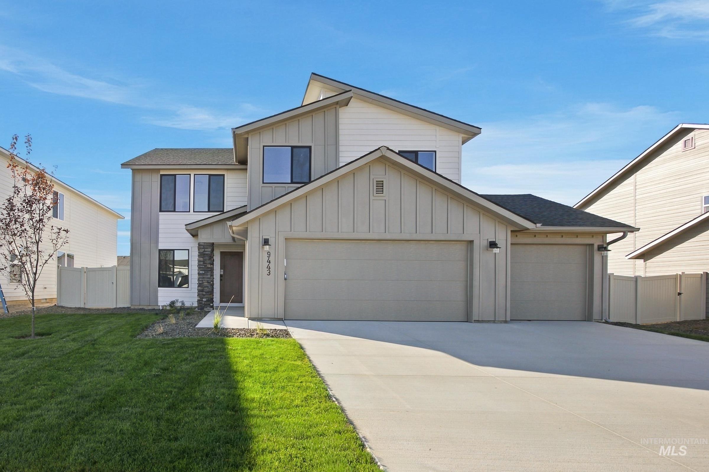 9443 W Blazing Star St Property Photo 1